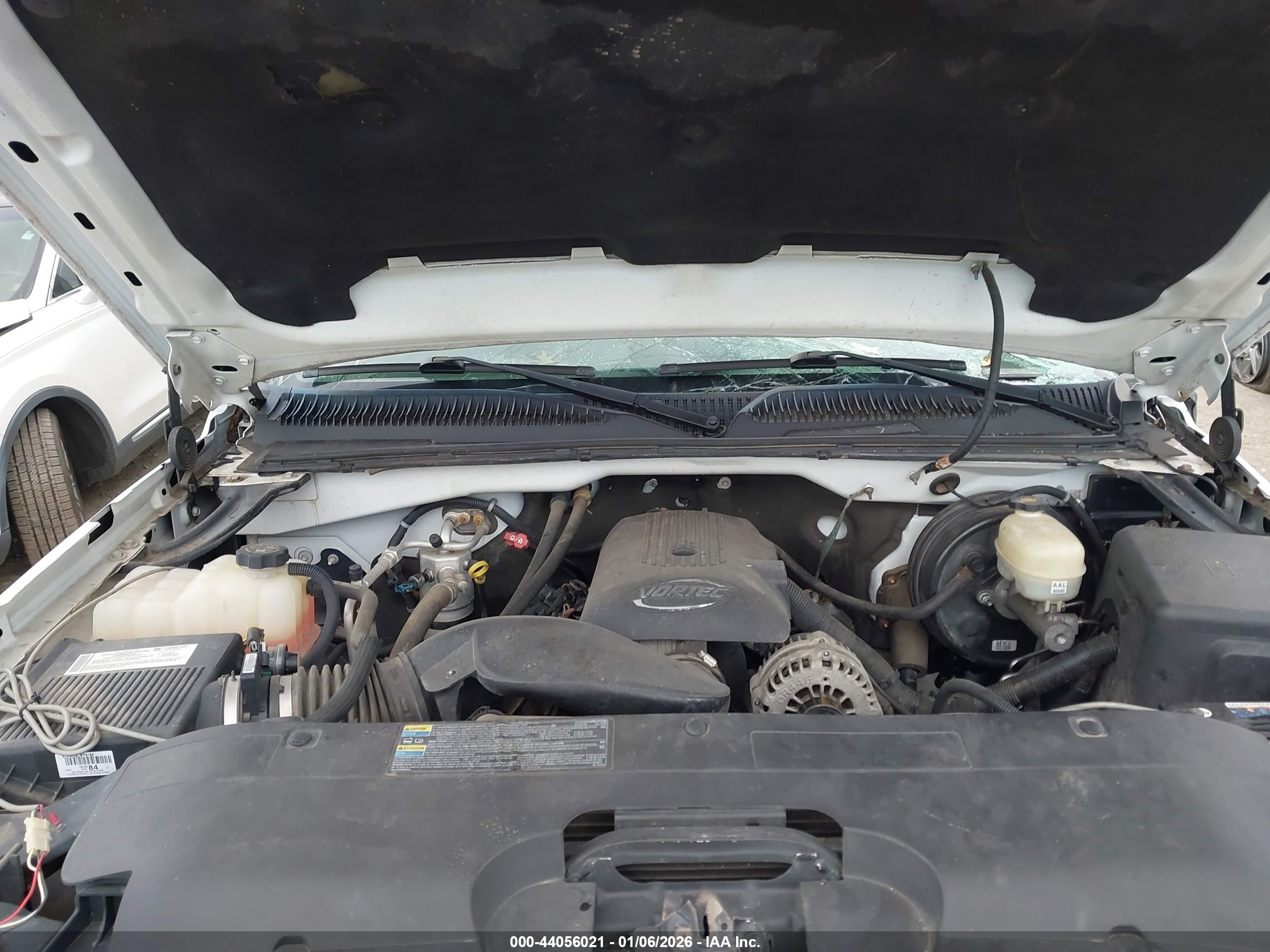 CHEVROLET SILVERADO image 10