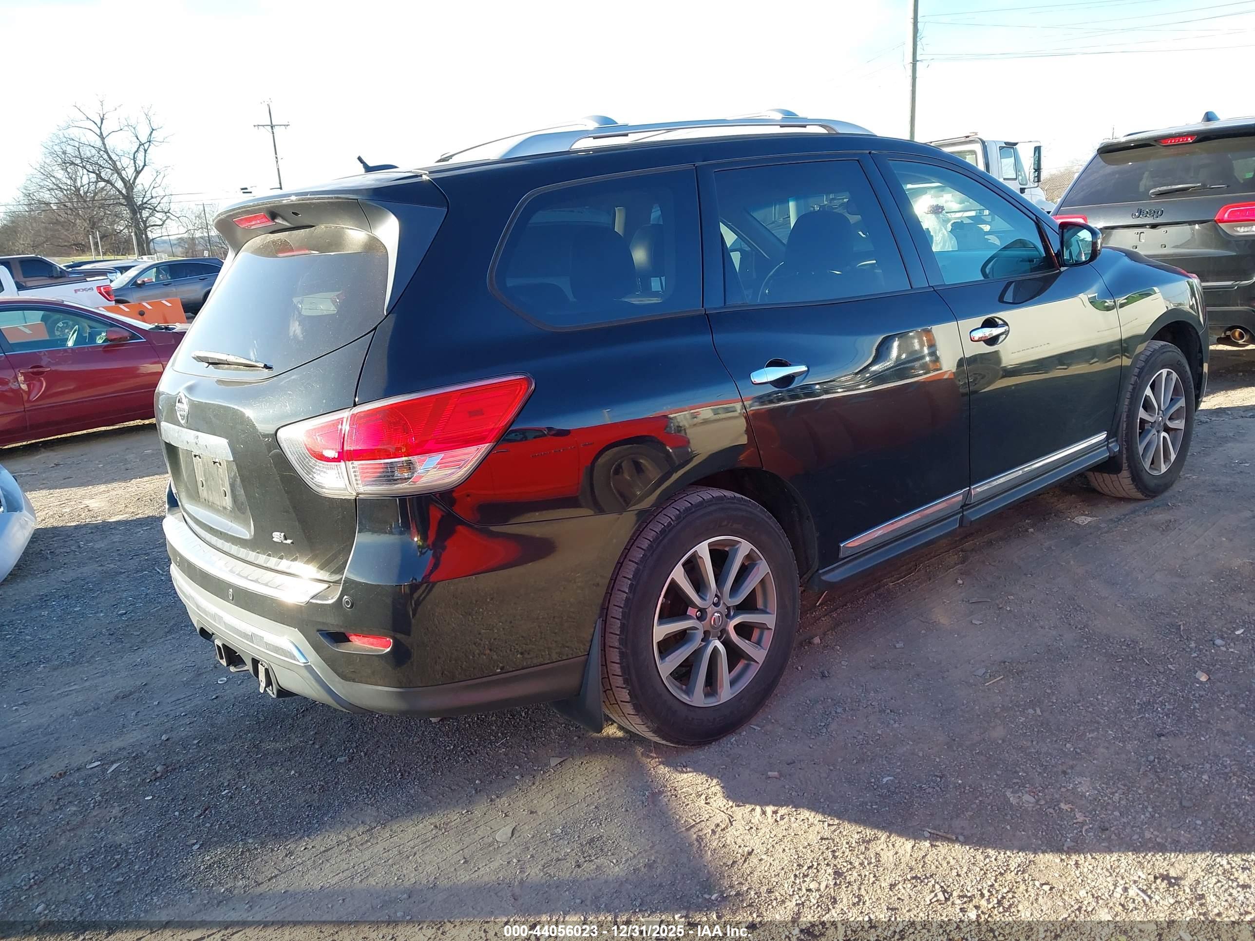 NISSAN PATHFINDER image 4