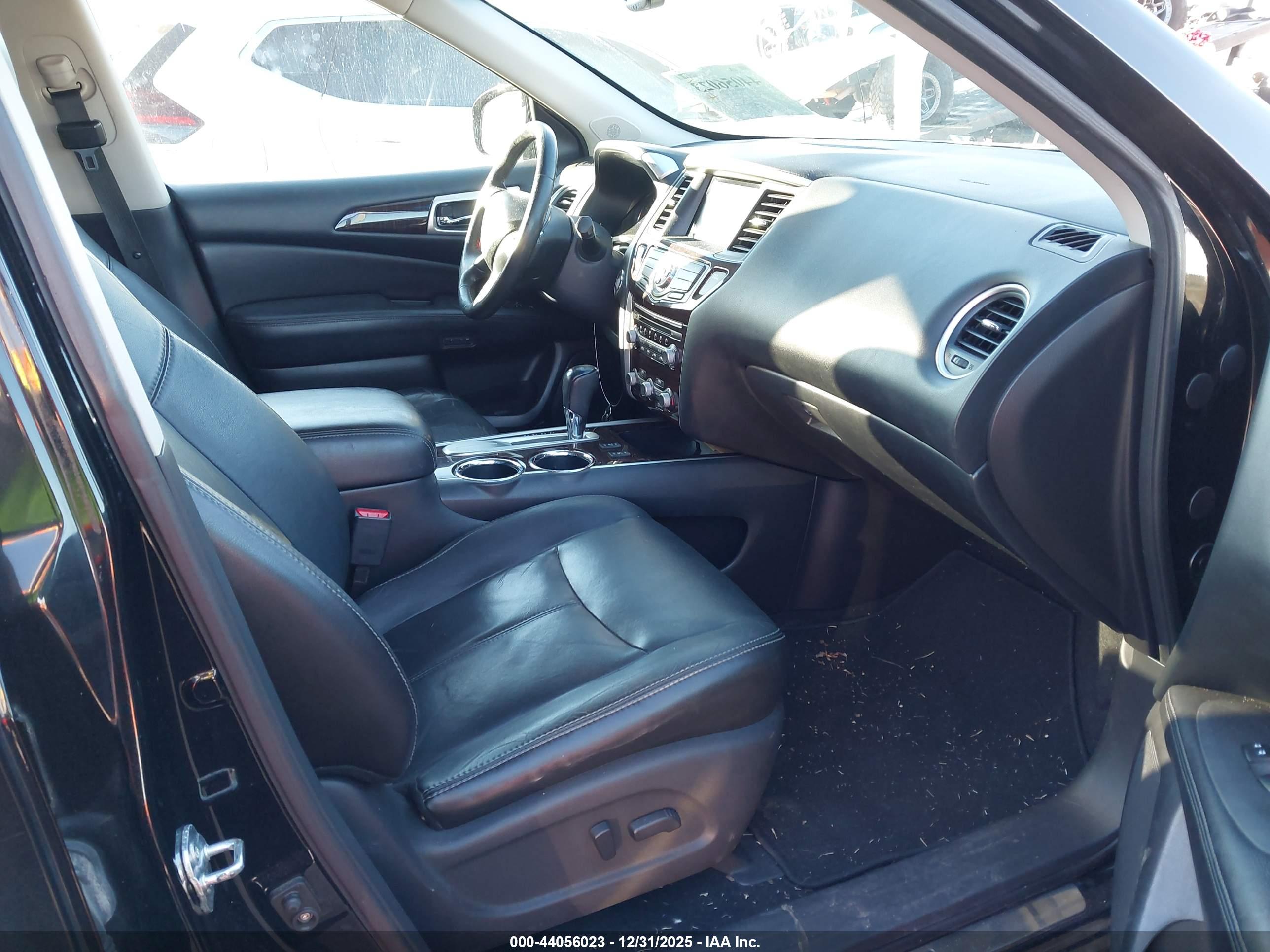 NISSAN PATHFINDER image 5