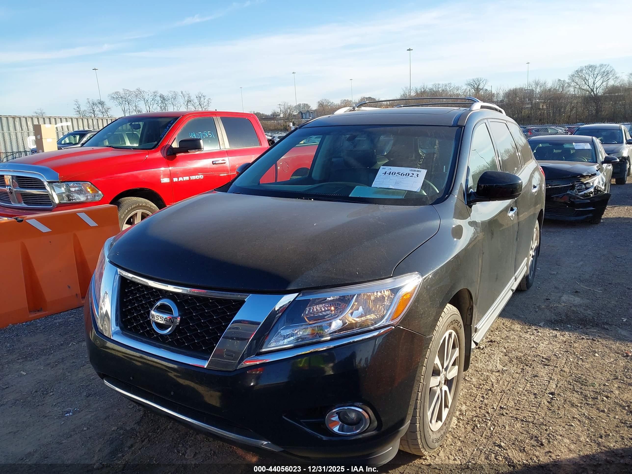 NISSAN PATHFINDER image 6