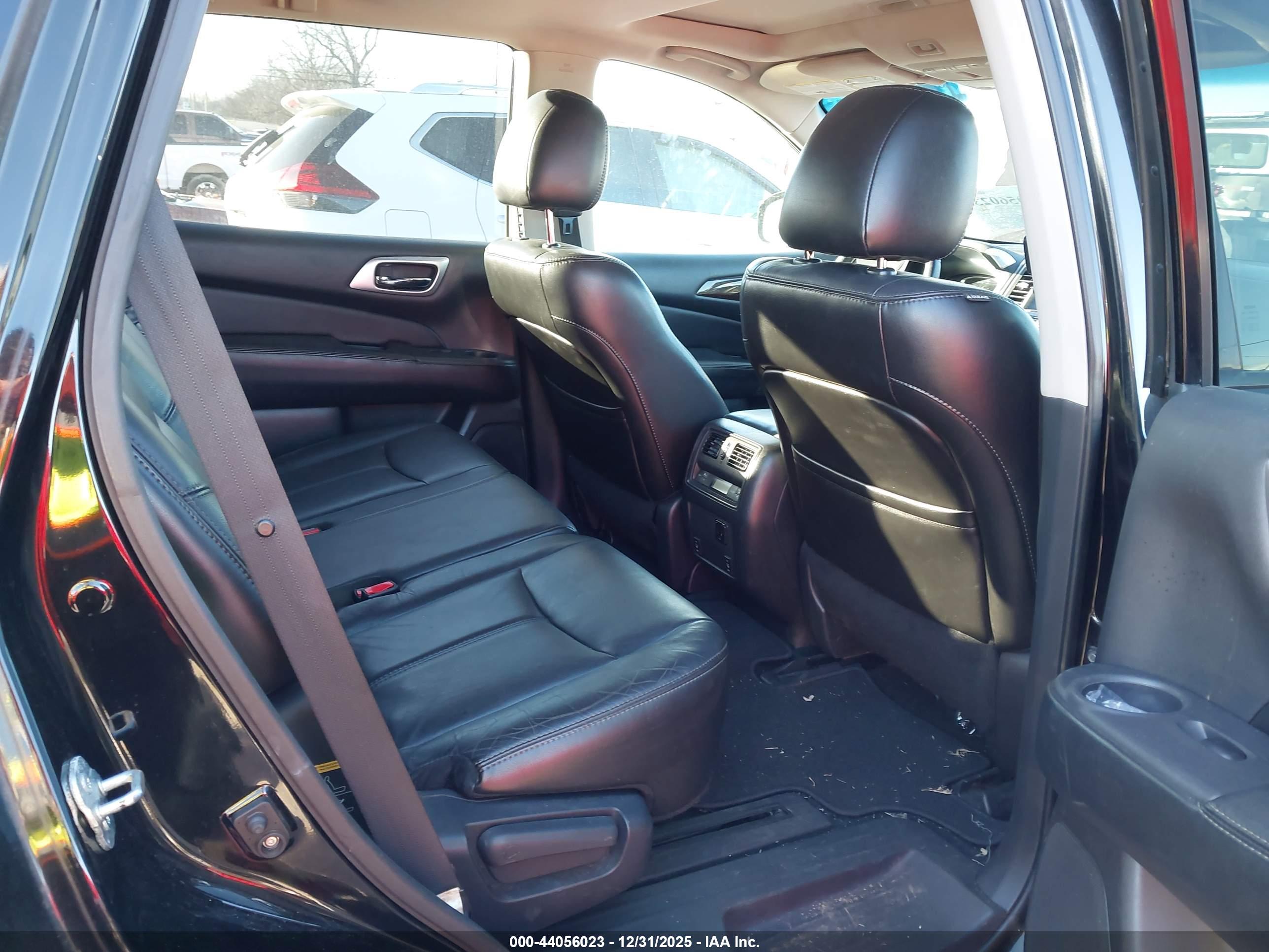NISSAN PATHFINDER image 8