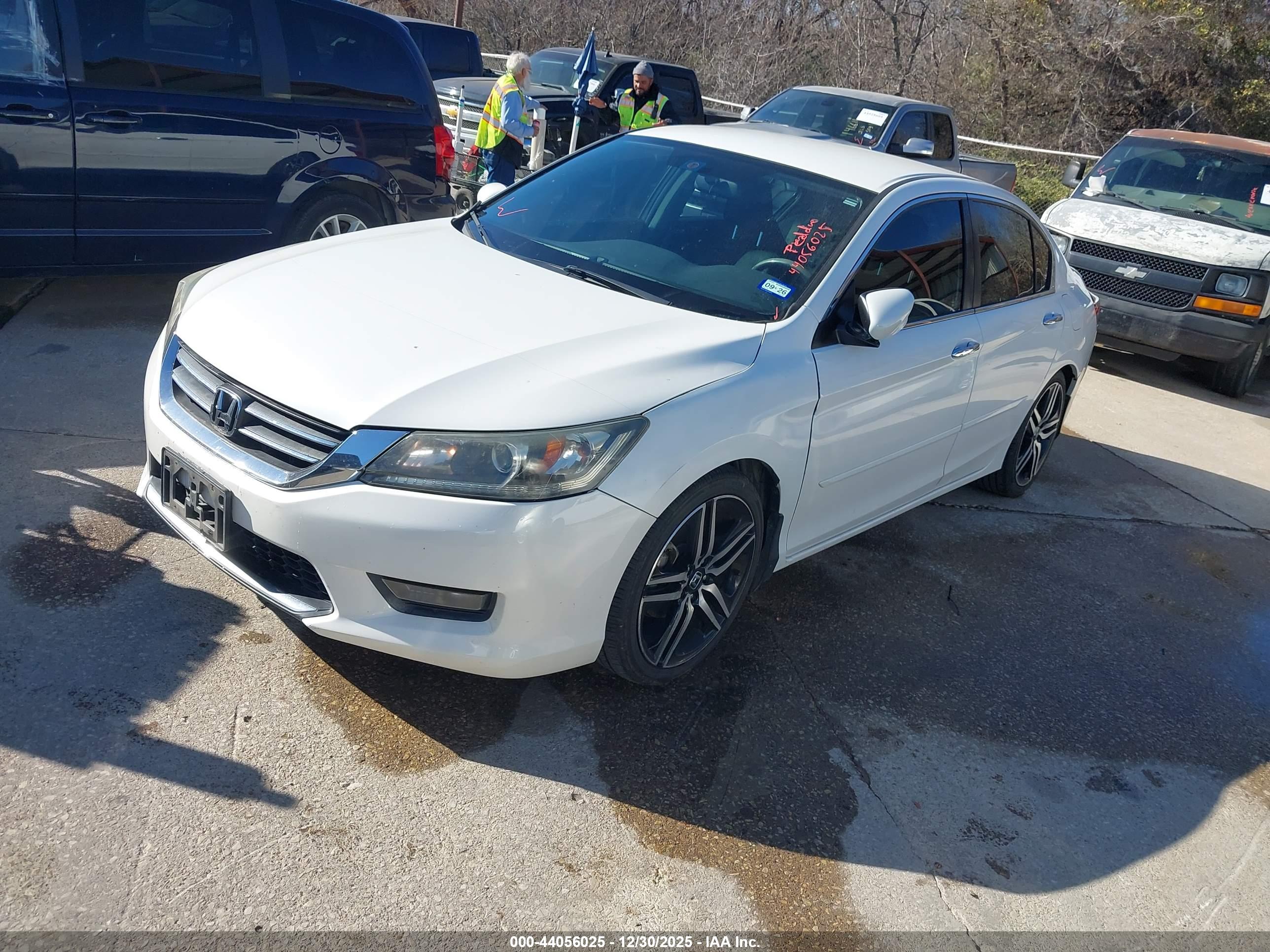 HONDA ACCORD image 2