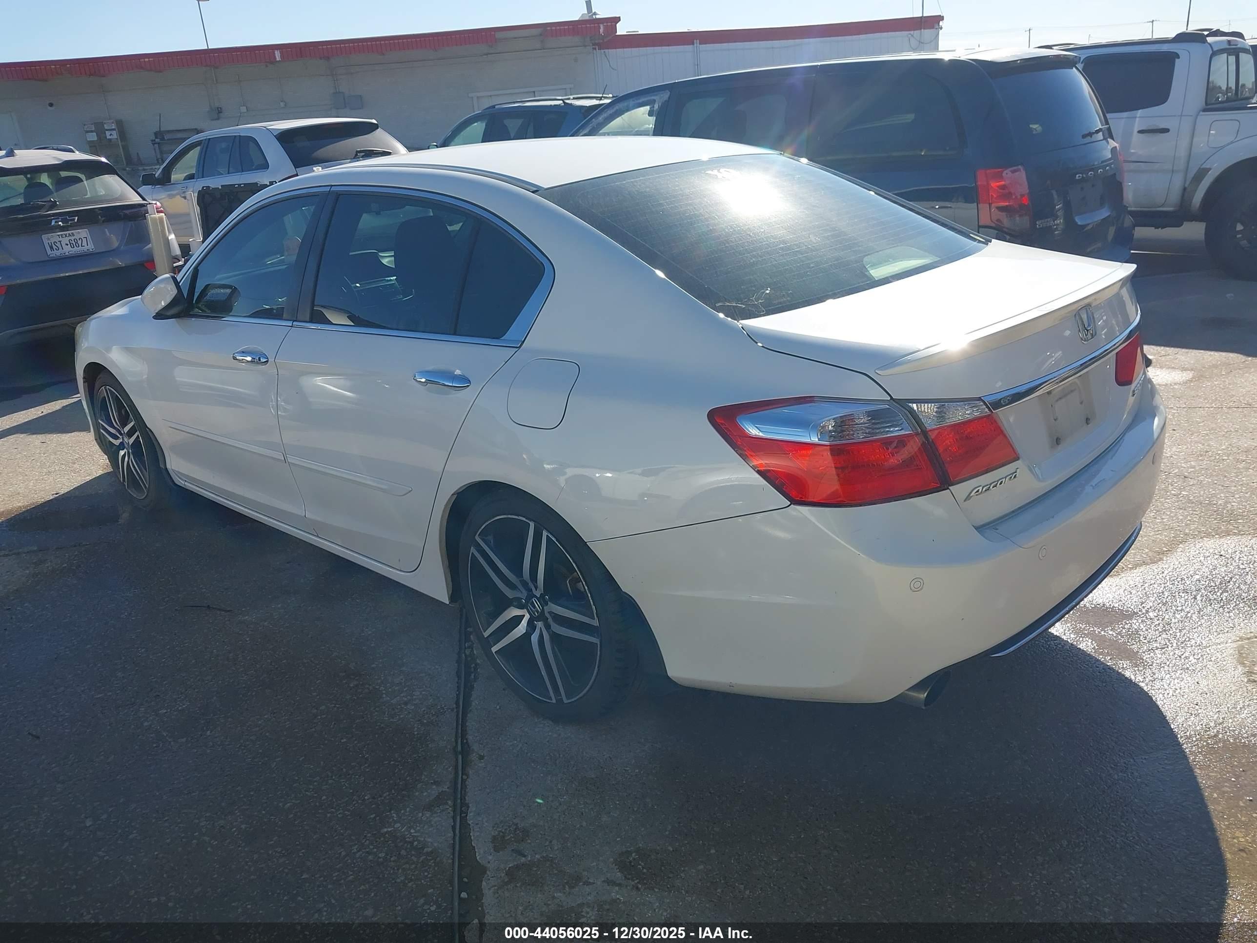 HONDA ACCORD image 3