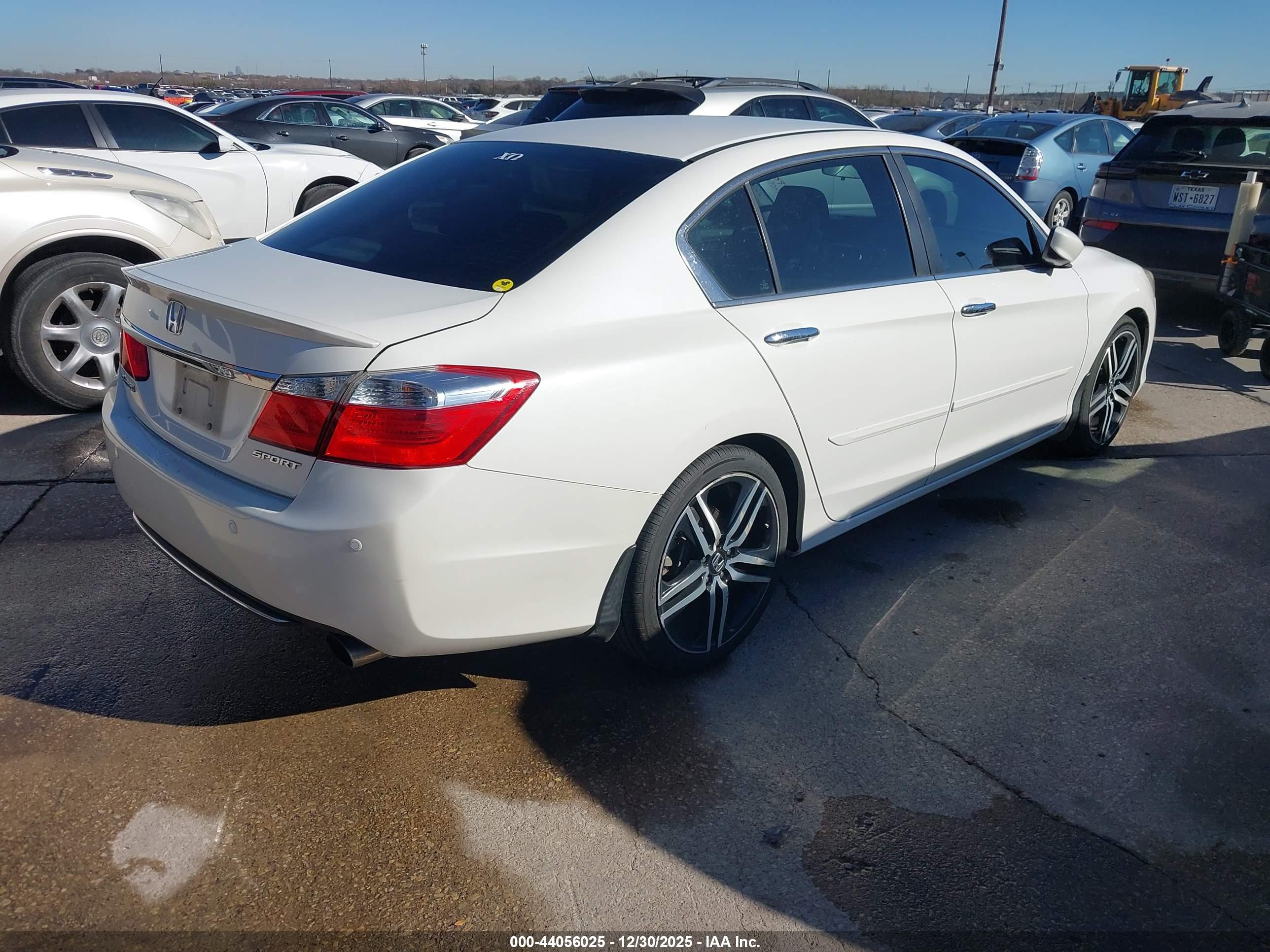 HONDA ACCORD image 4