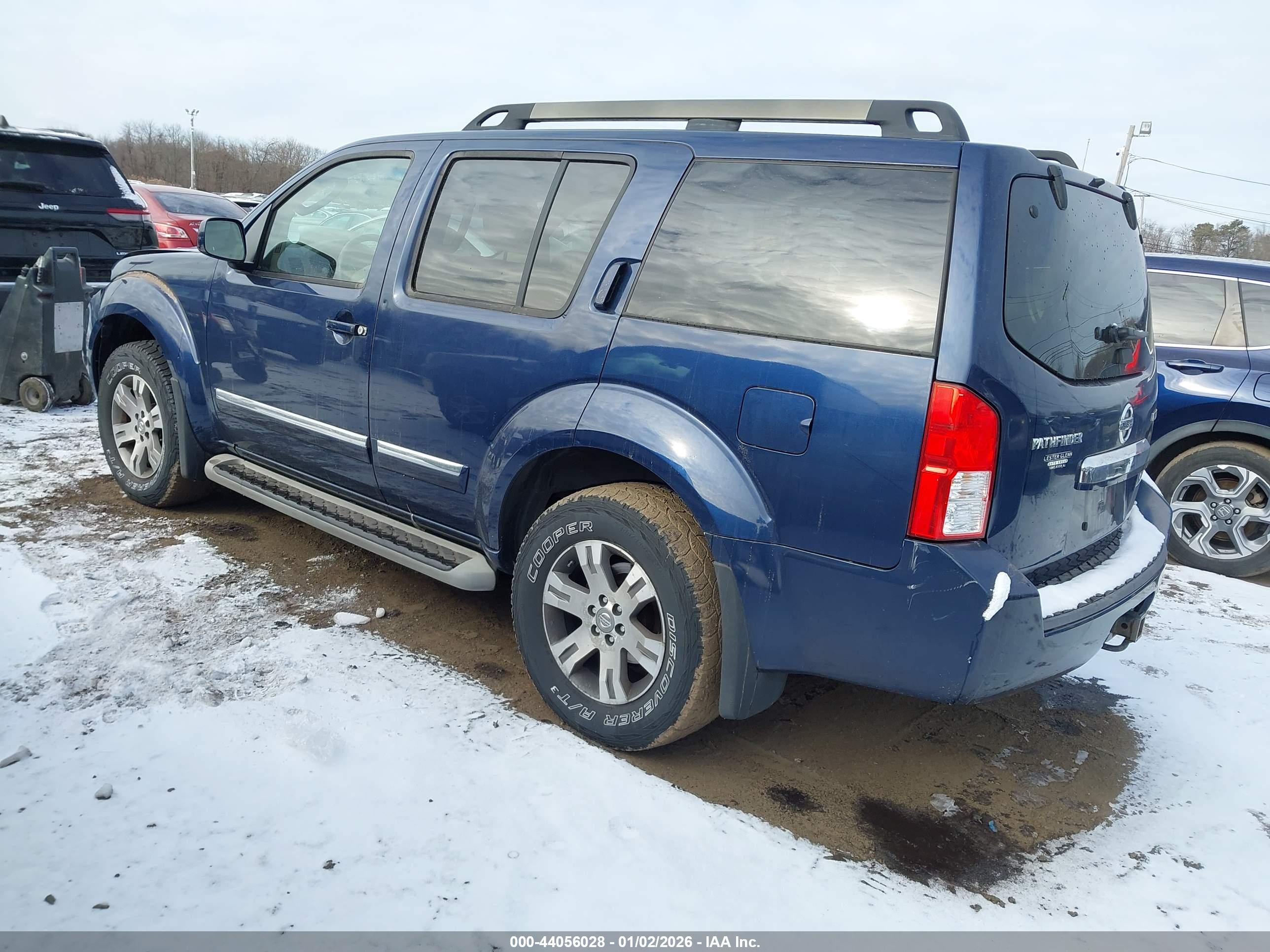 NISSAN PATHFINDER image 3