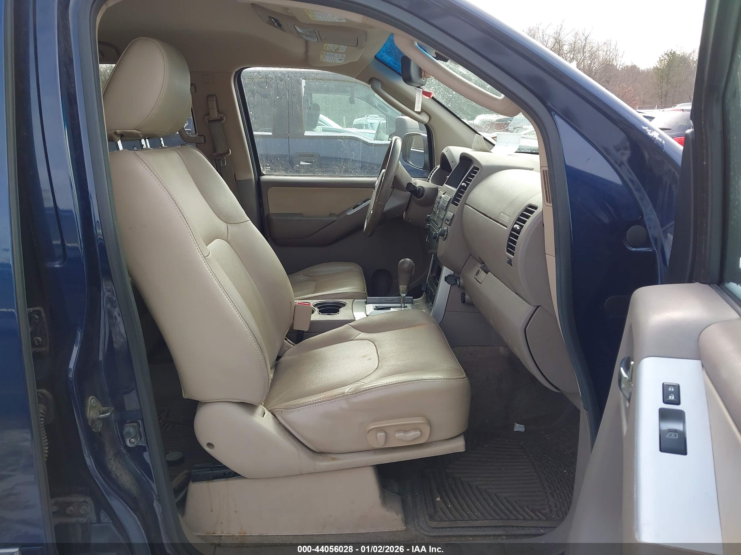 NISSAN PATHFINDER image 5