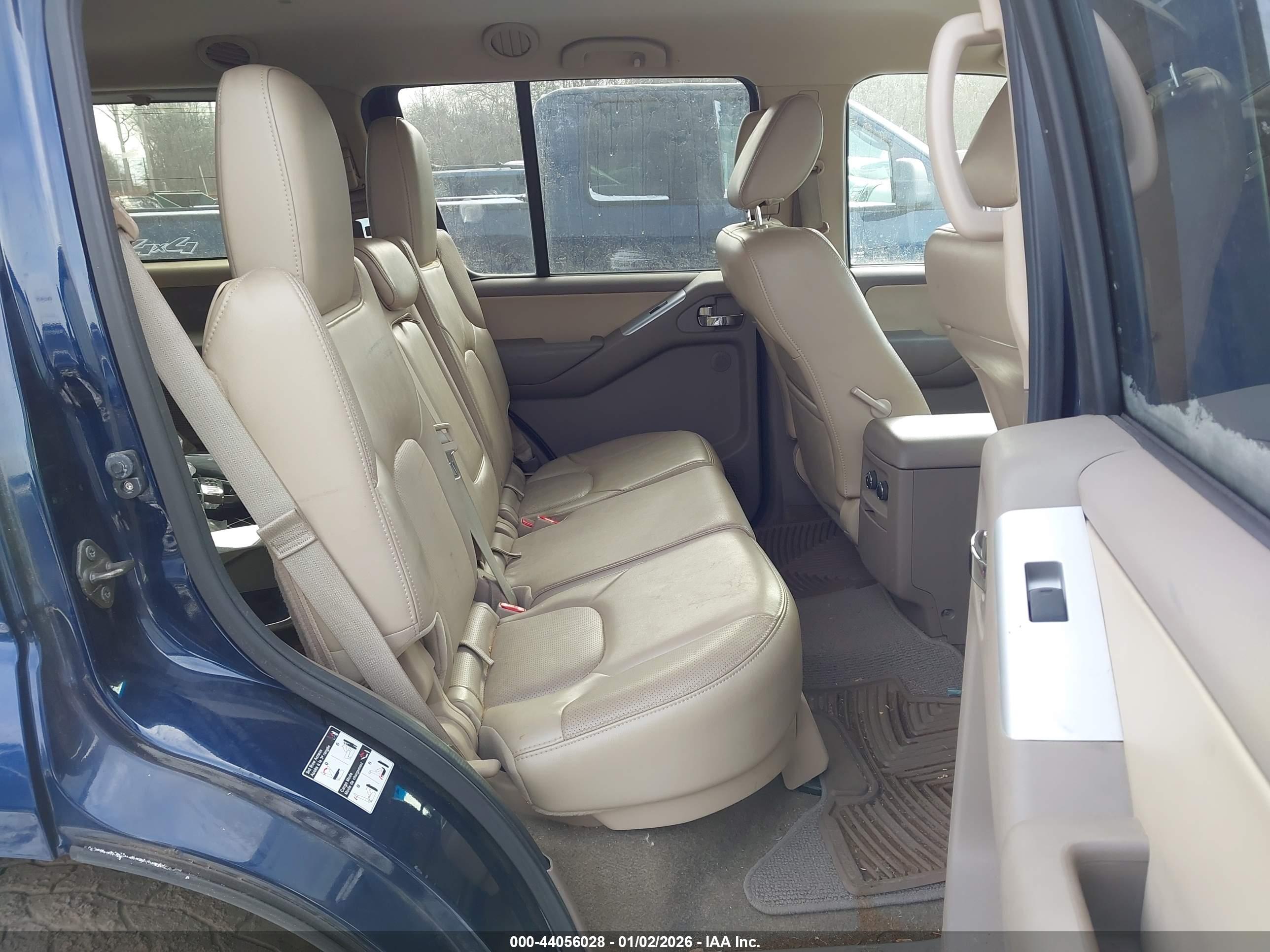 NISSAN PATHFINDER image 8