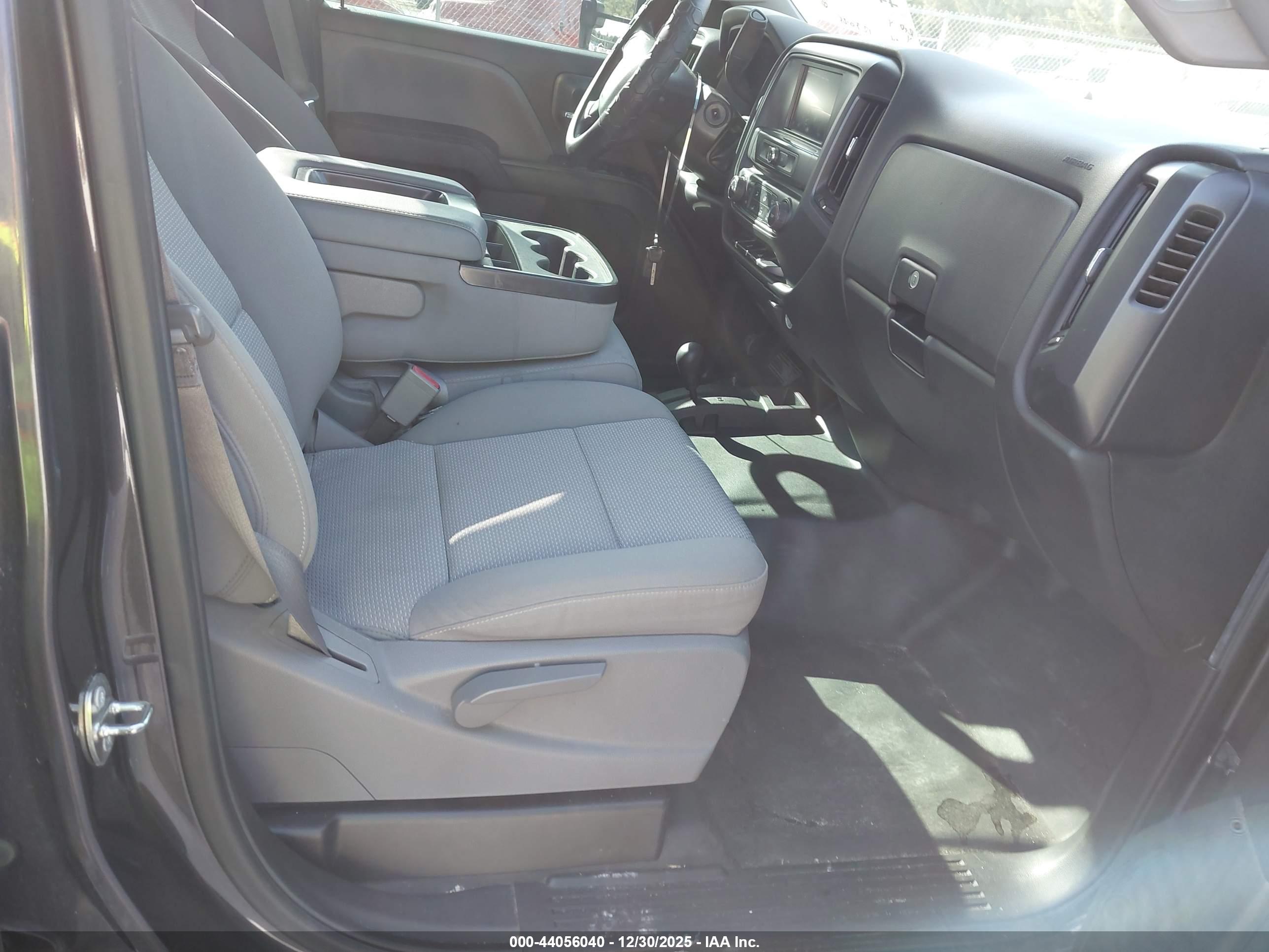 GMC SIERRA image 5