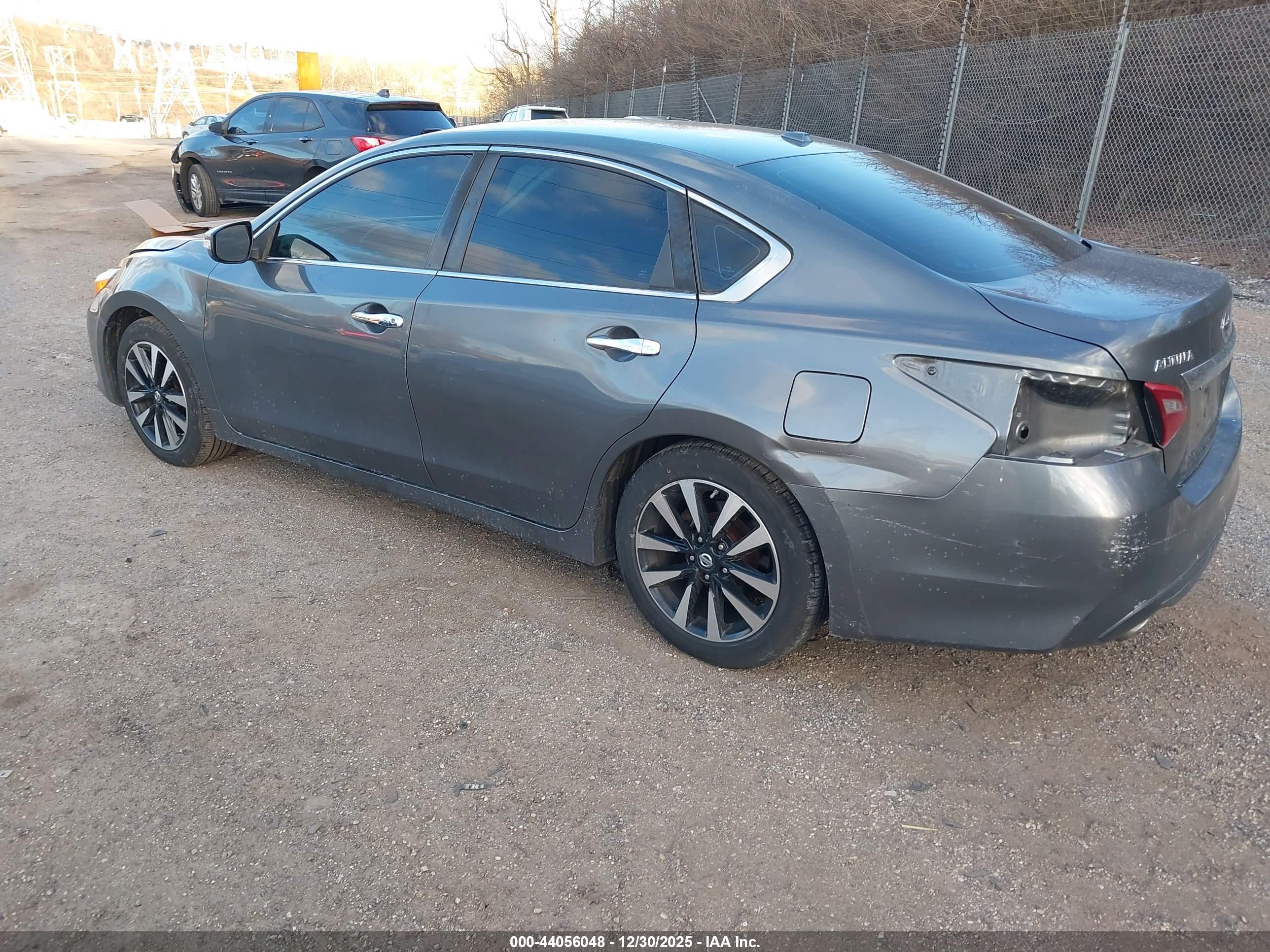 NISSAN ALTIMA image 3