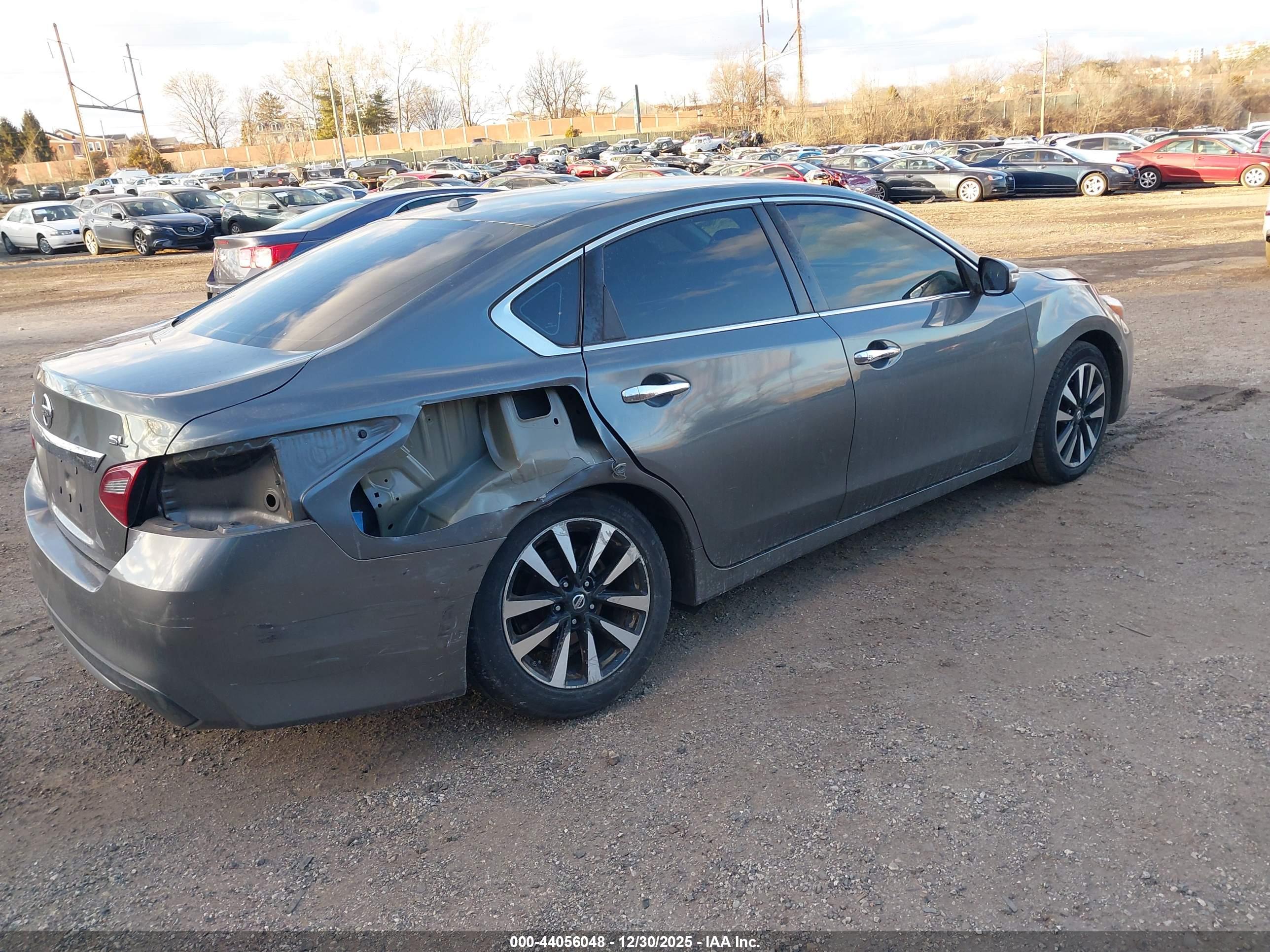 NISSAN ALTIMA image 4