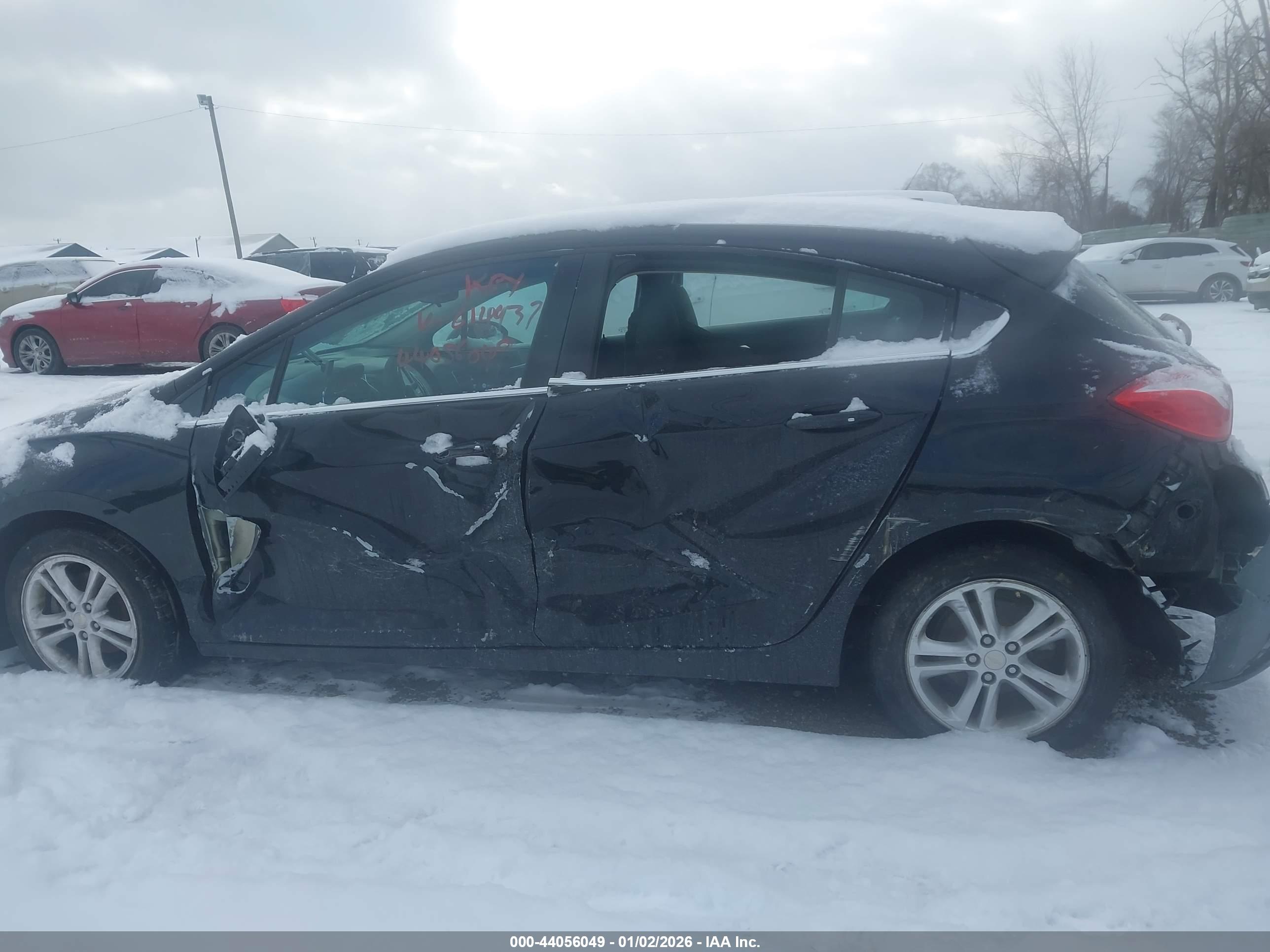 CHEVROLET CRUZE image 6