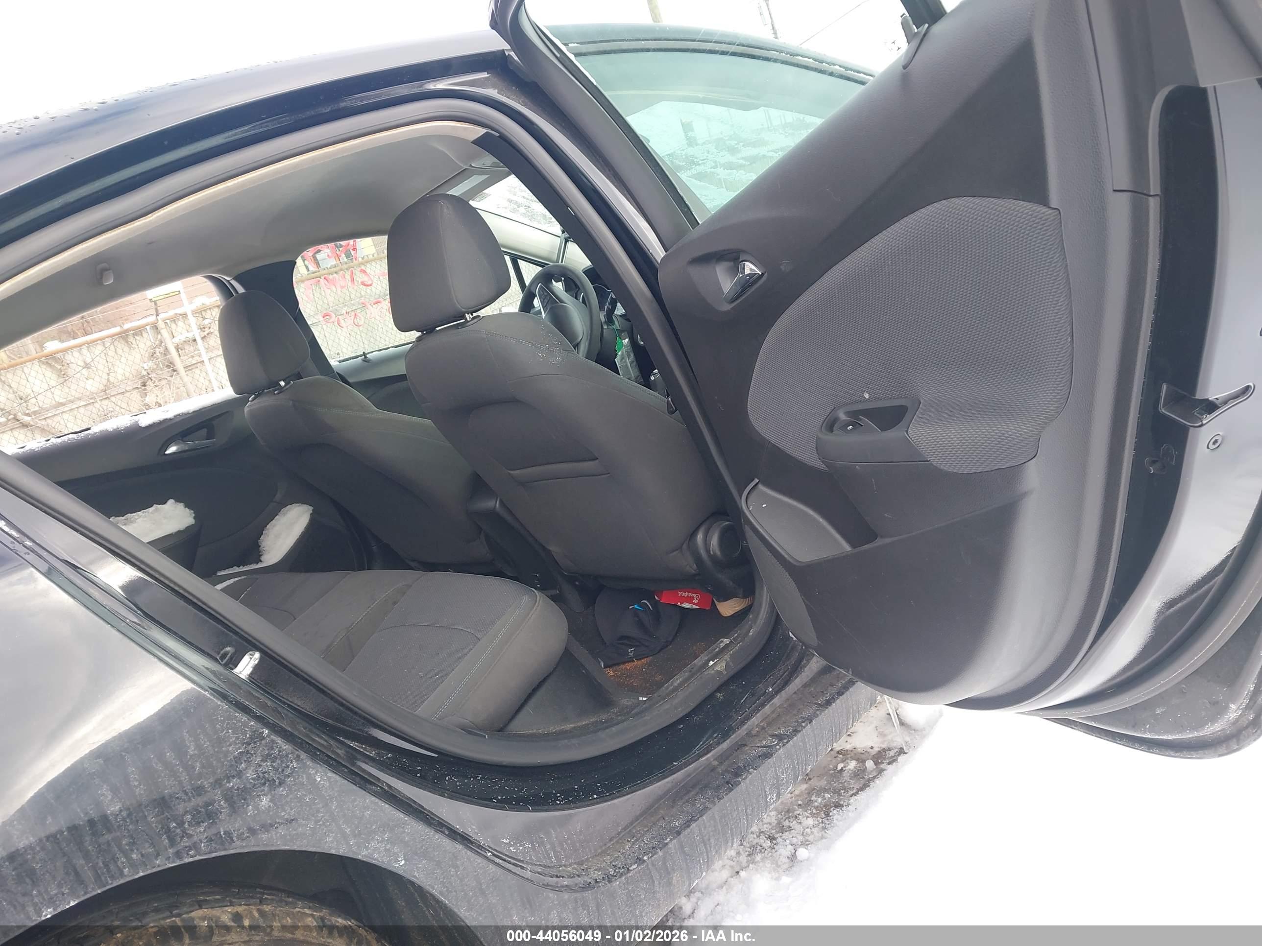 CHEVROLET CRUZE image 8