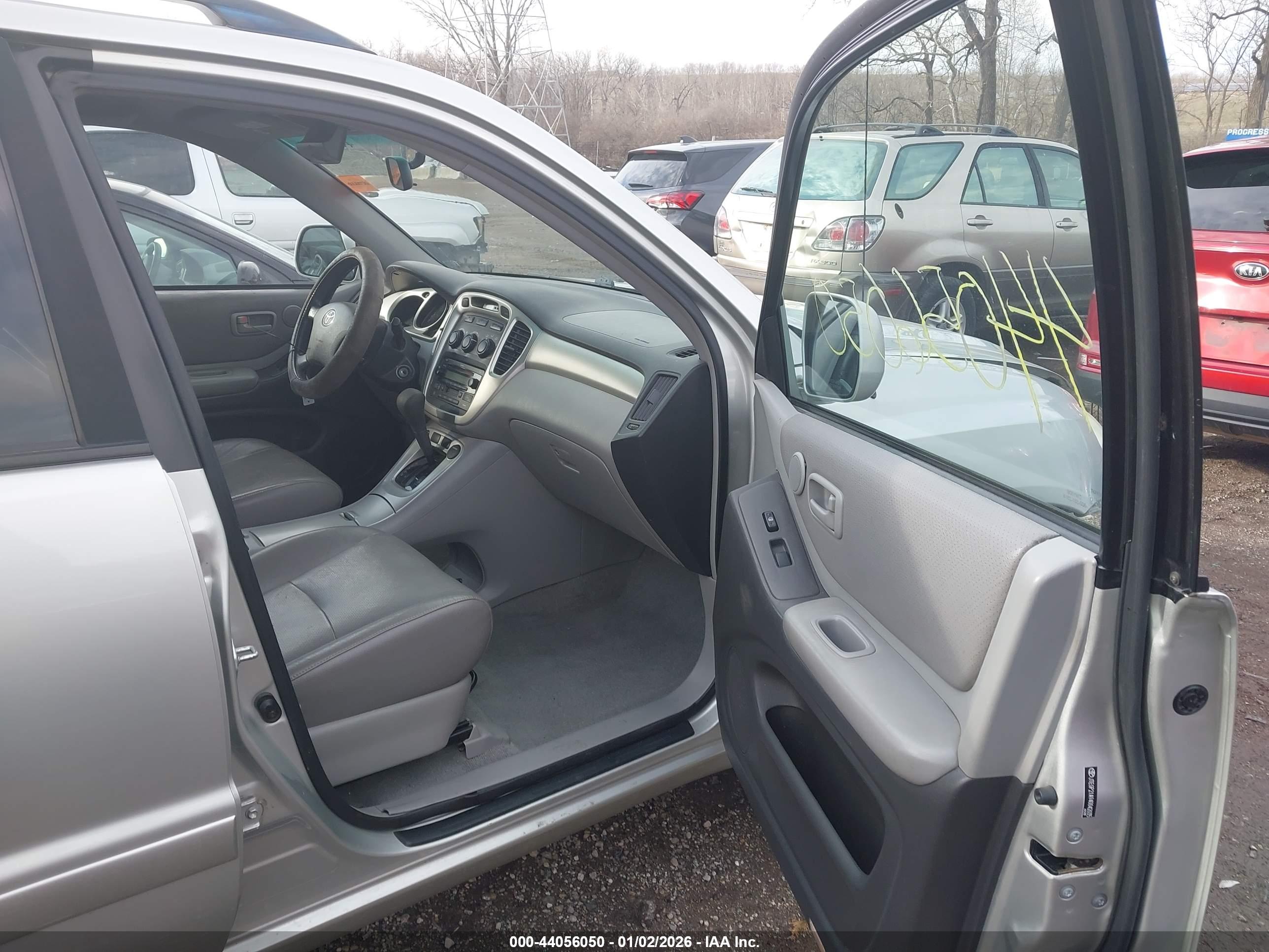 TOYOTA HIGHLANDER image 5