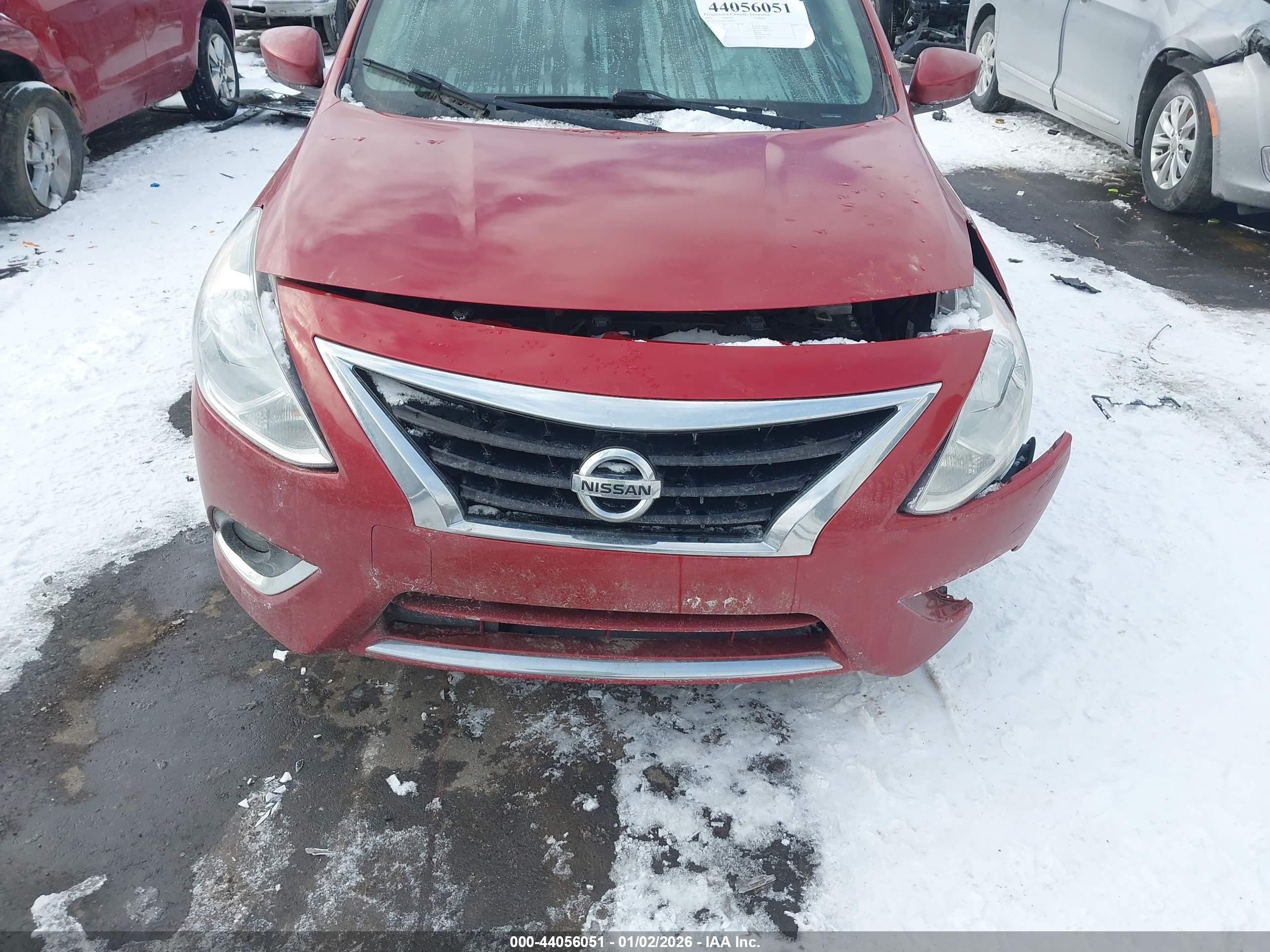 NISSAN VERSA image 6