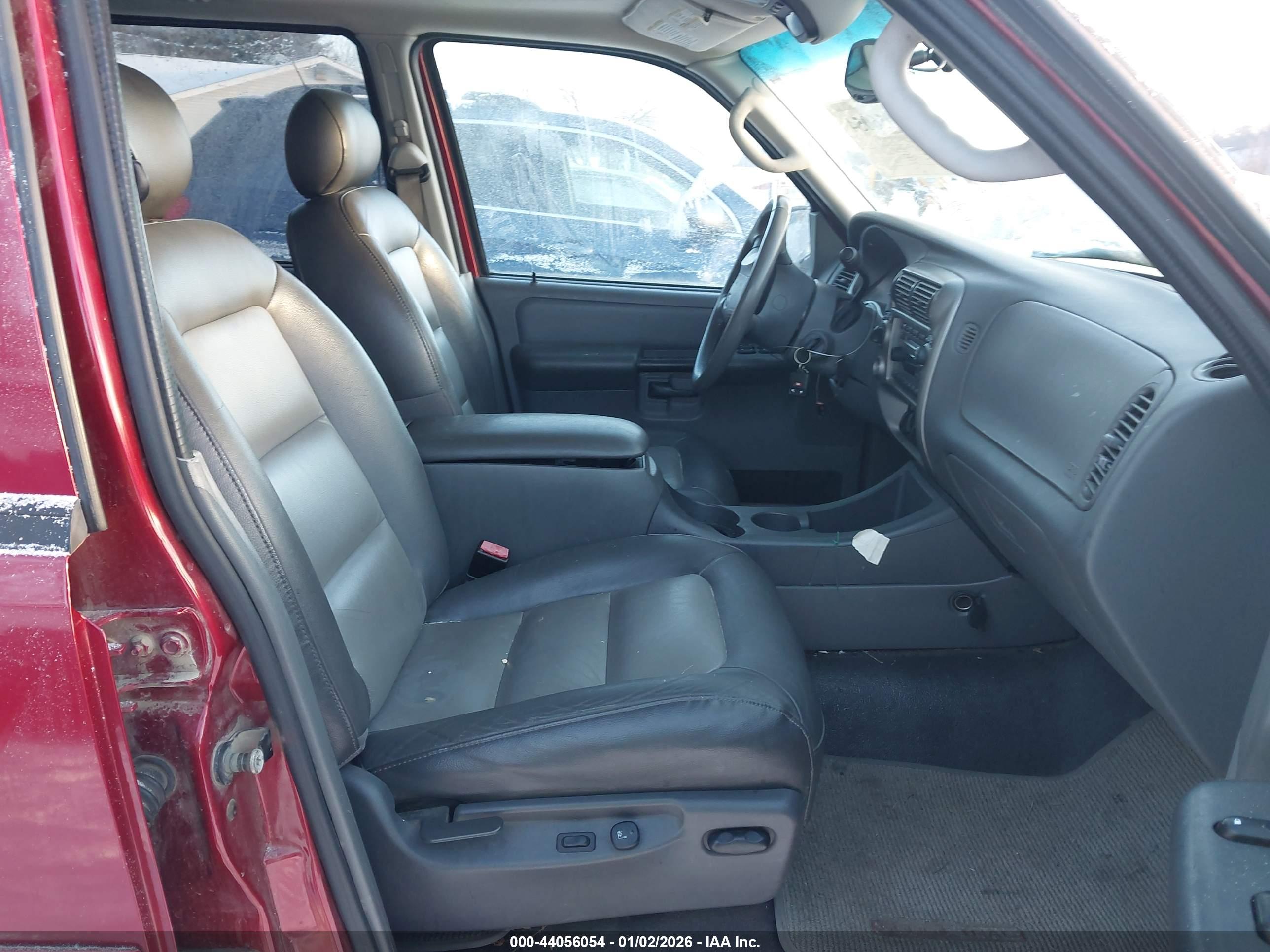 FORD EXPLORER image 5
