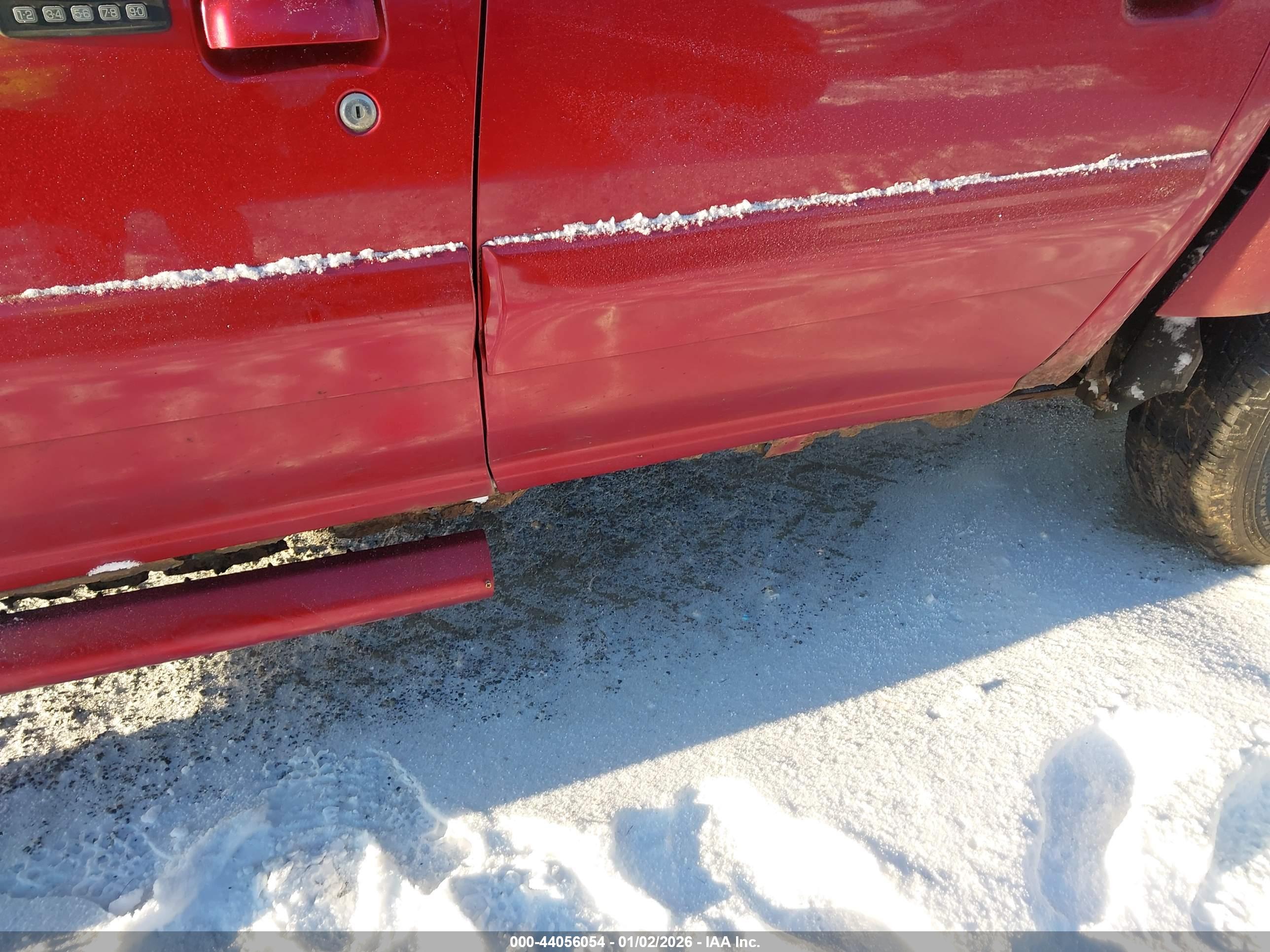 FORD EXPLORER image 6
