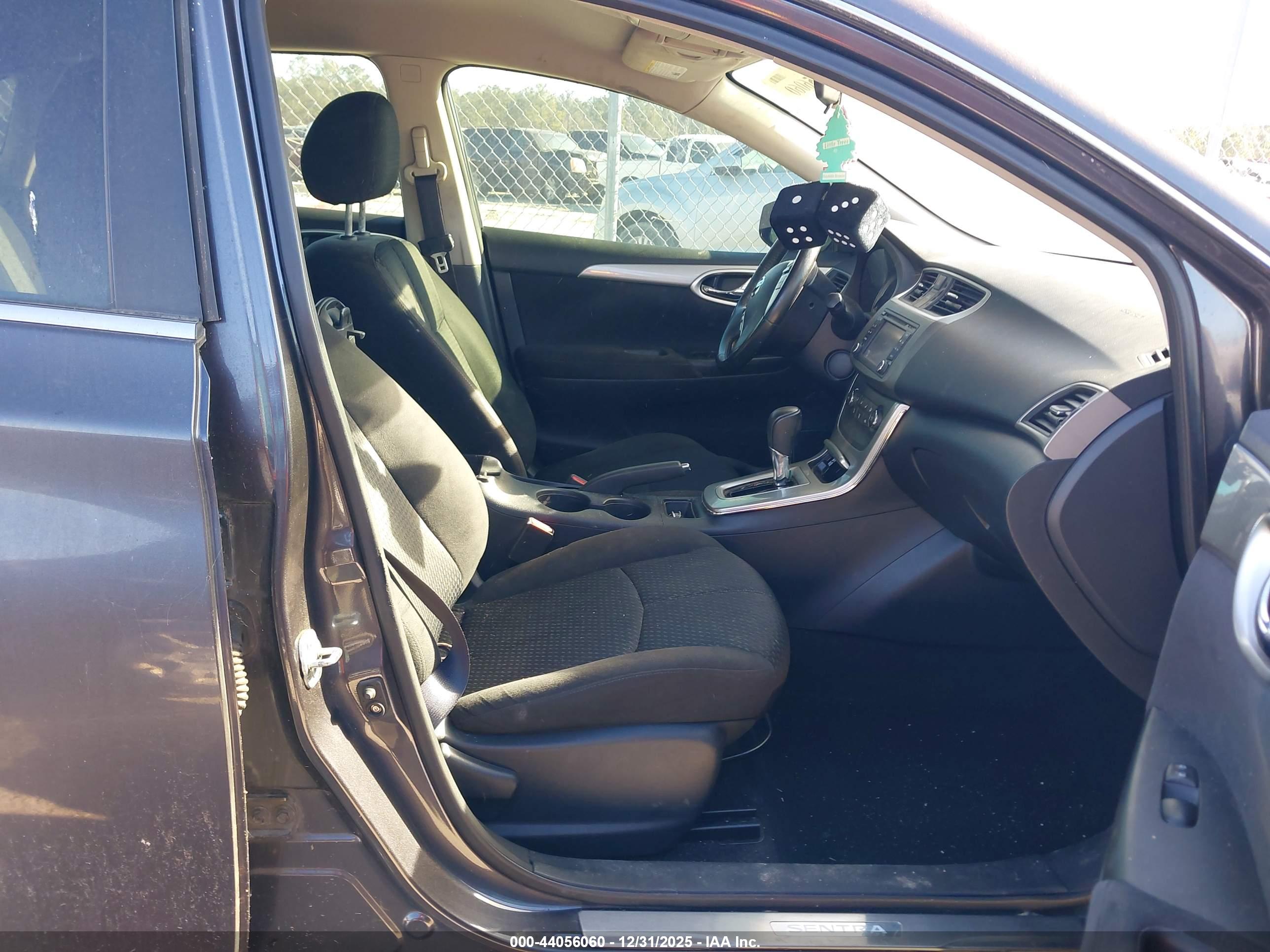 NISSAN SENTRA image 5