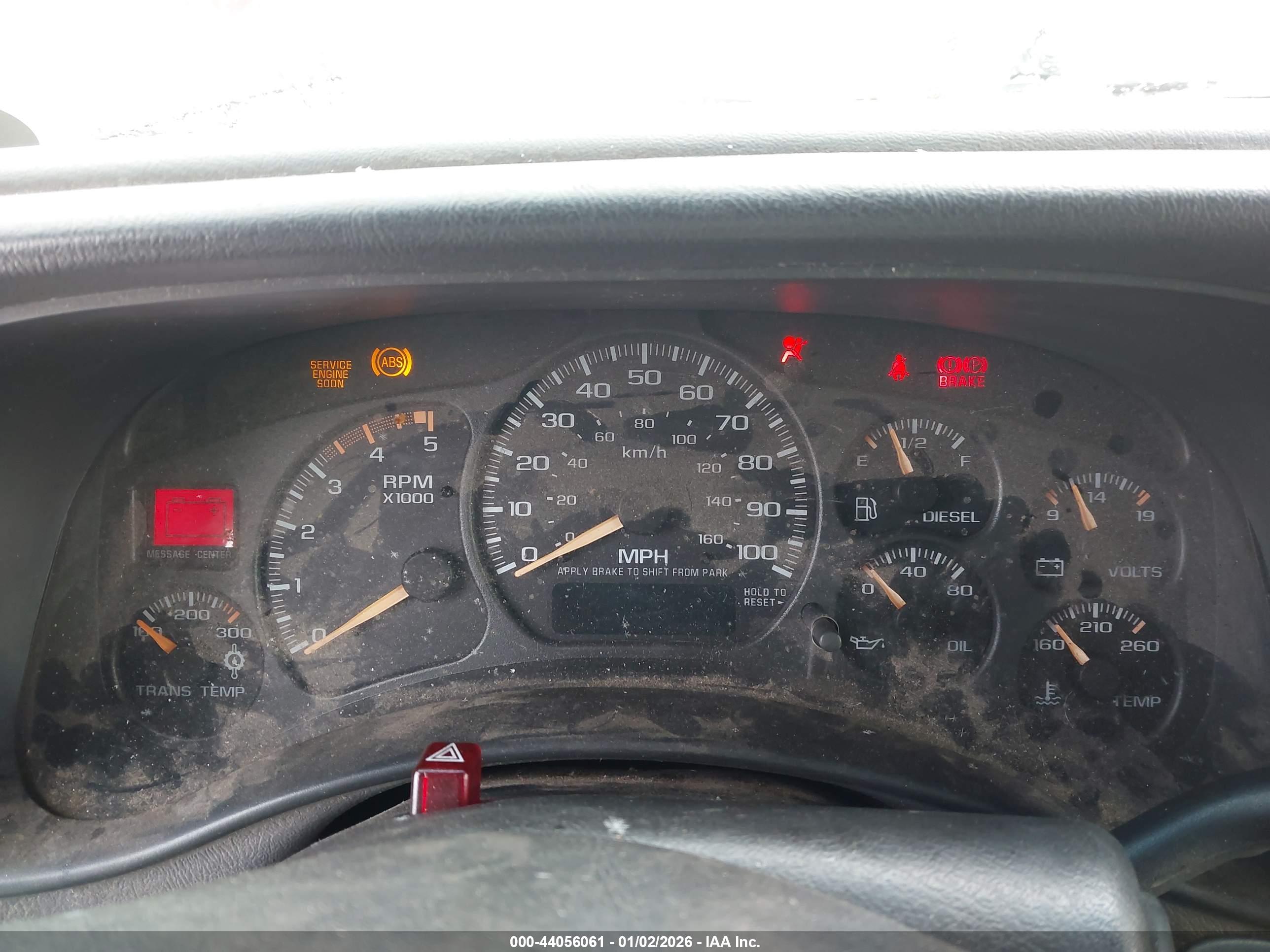 CHEVROLET SILVERADO image 7