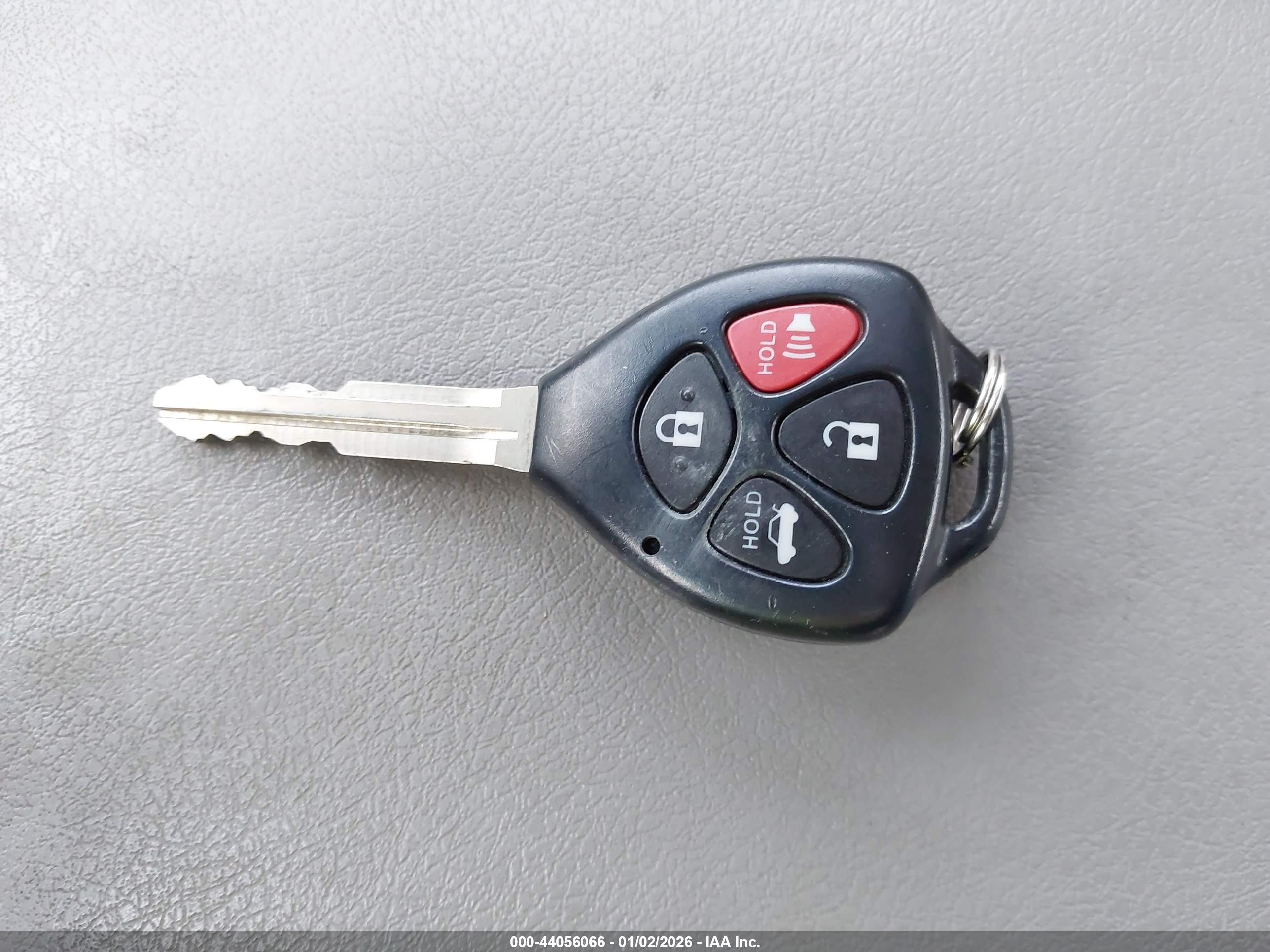 TOYOTA CAMRY image 11