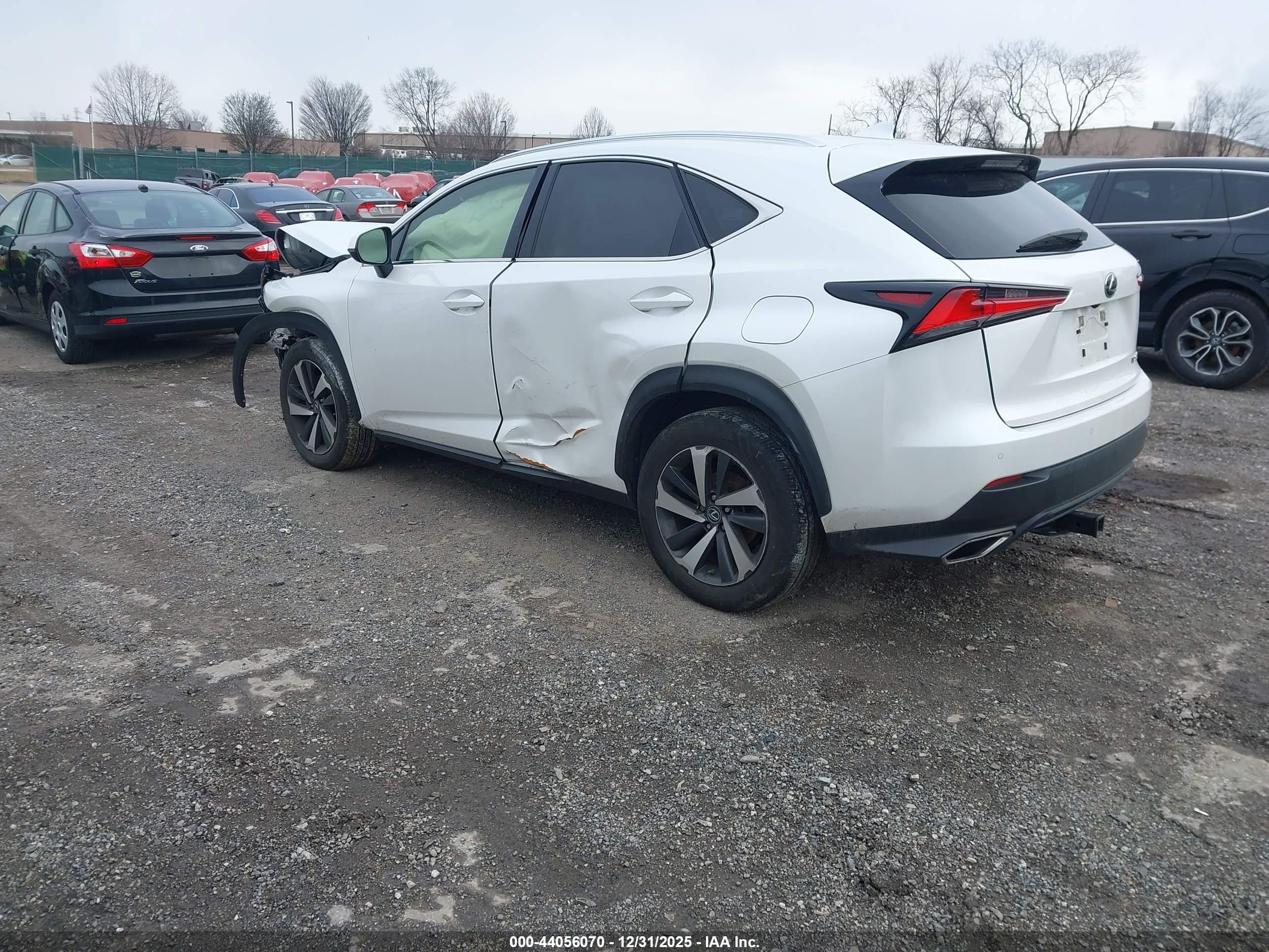 LEXUS NX image 3
