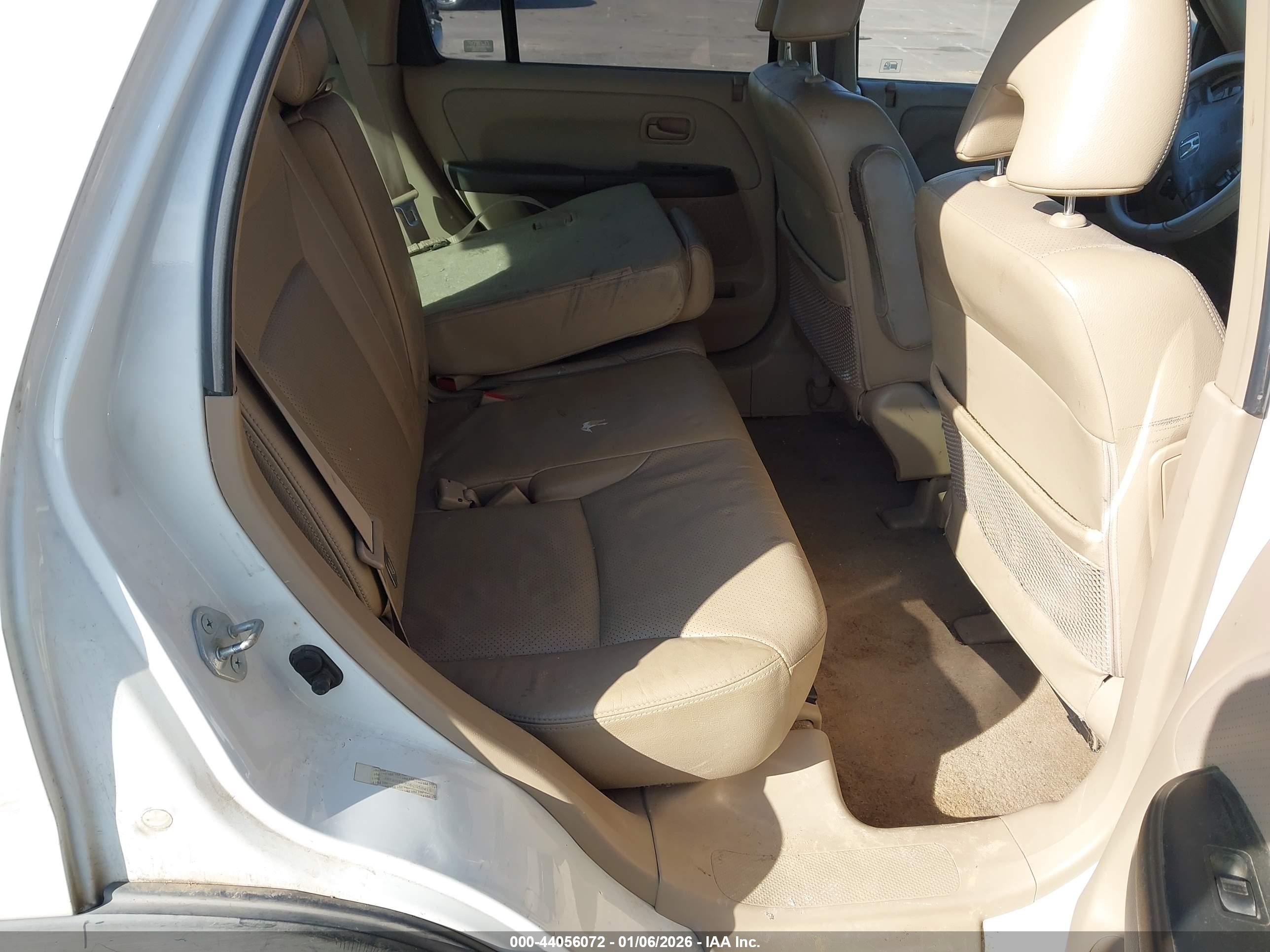HONDA CR-V image 8