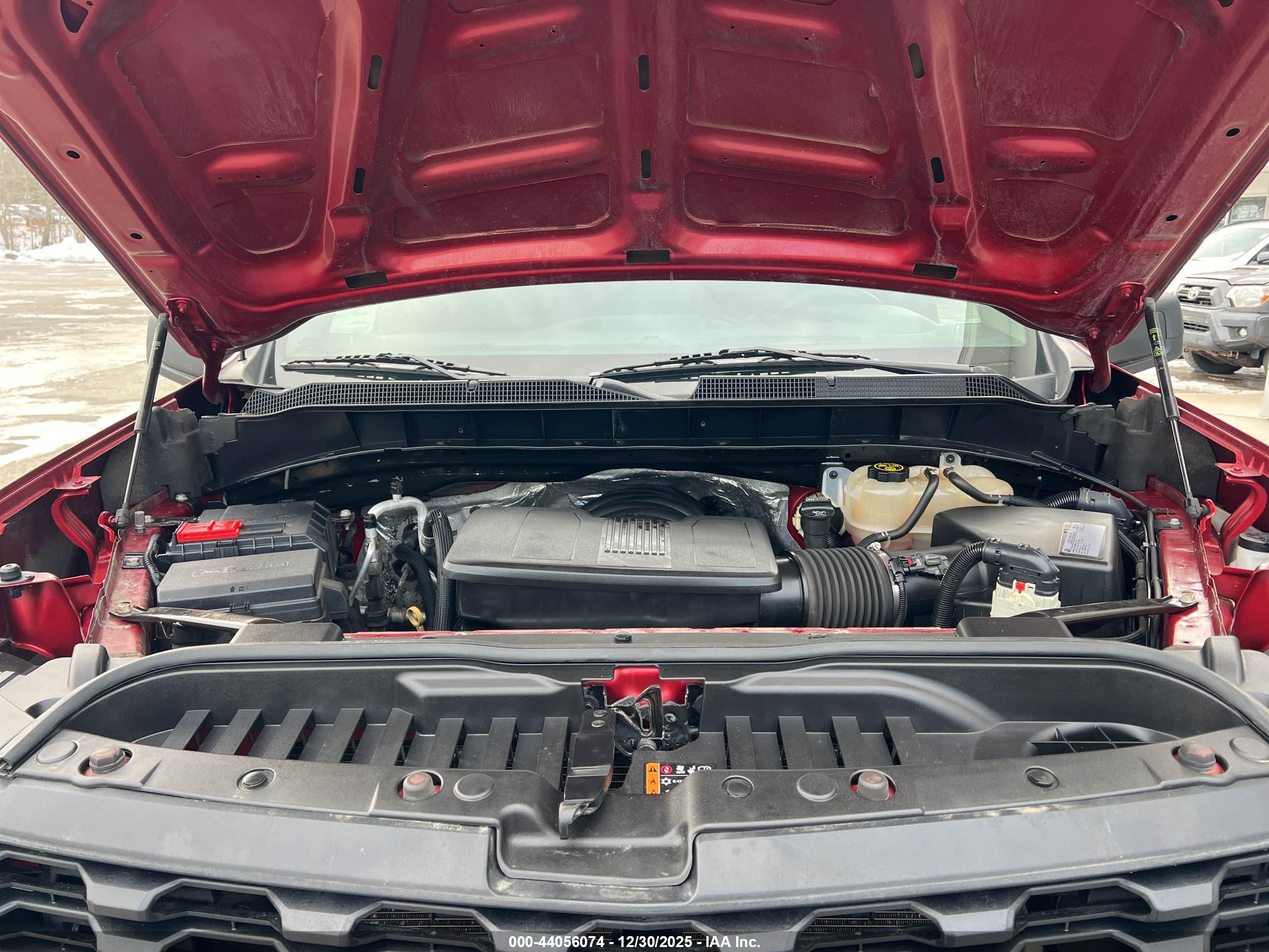 CHEVROLET SILVERADO image 10