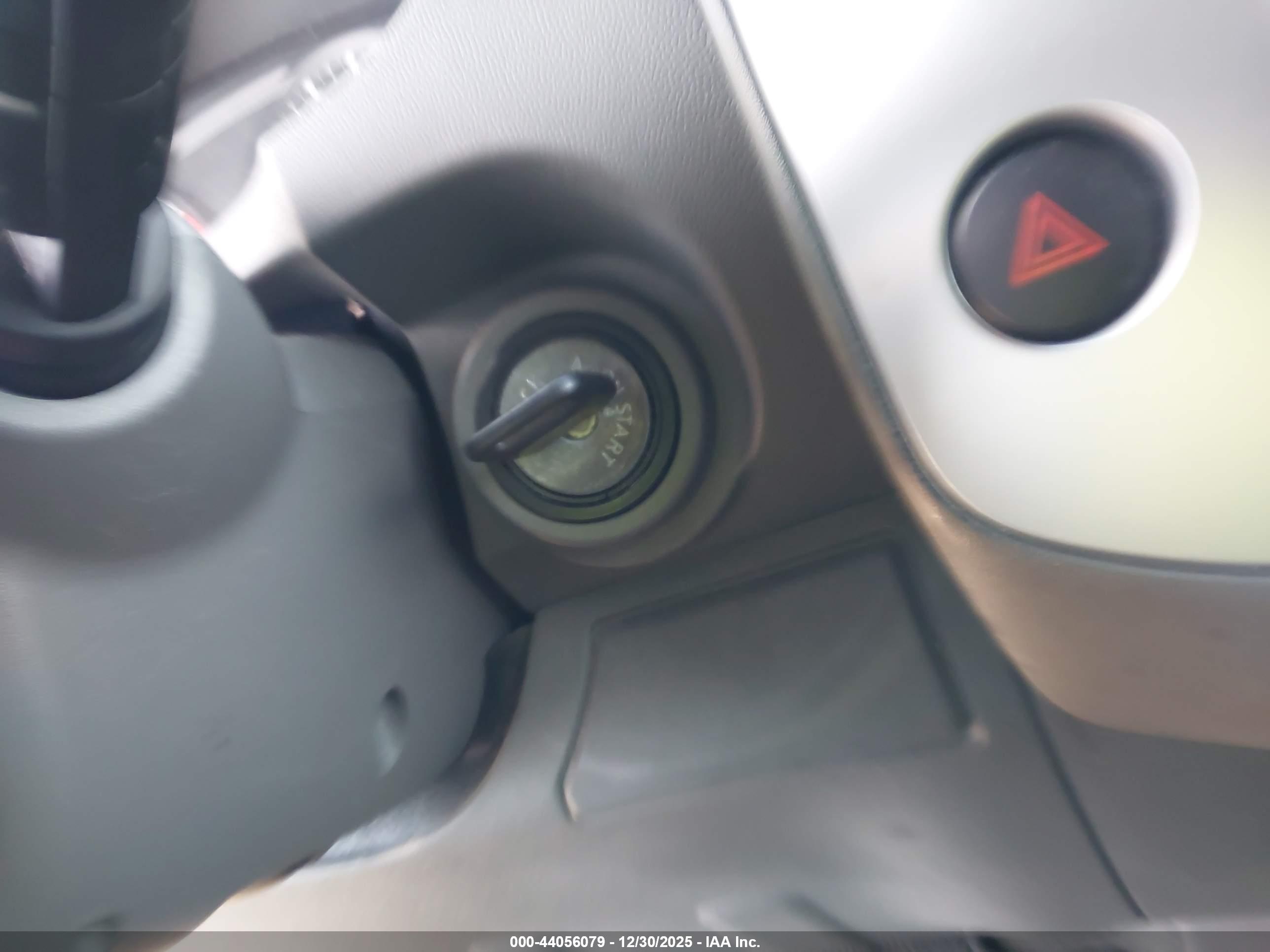 NISSAN FRONTIER image 11