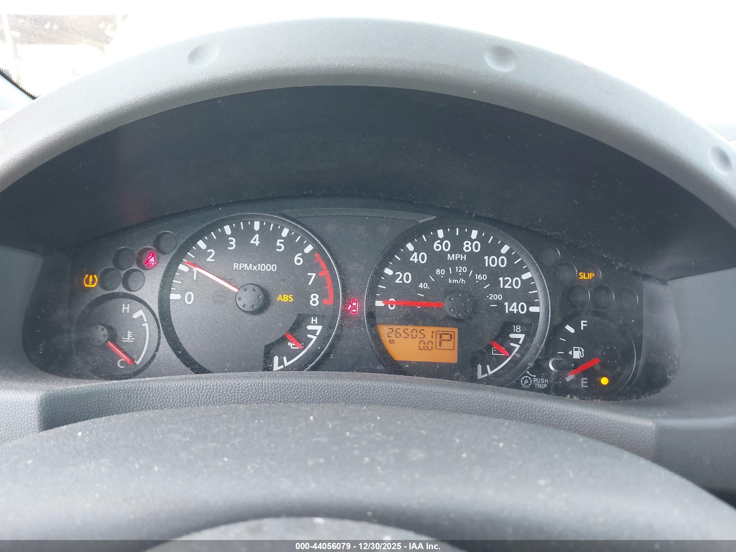 NISSAN FRONTIER image 7