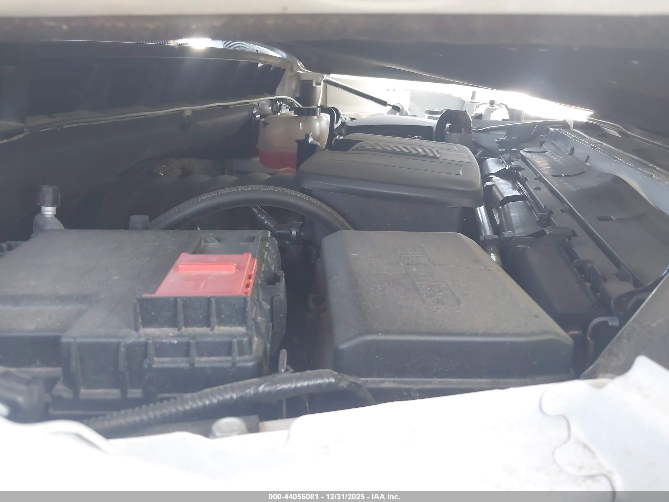 CHEVROLET SILVERADO image 10