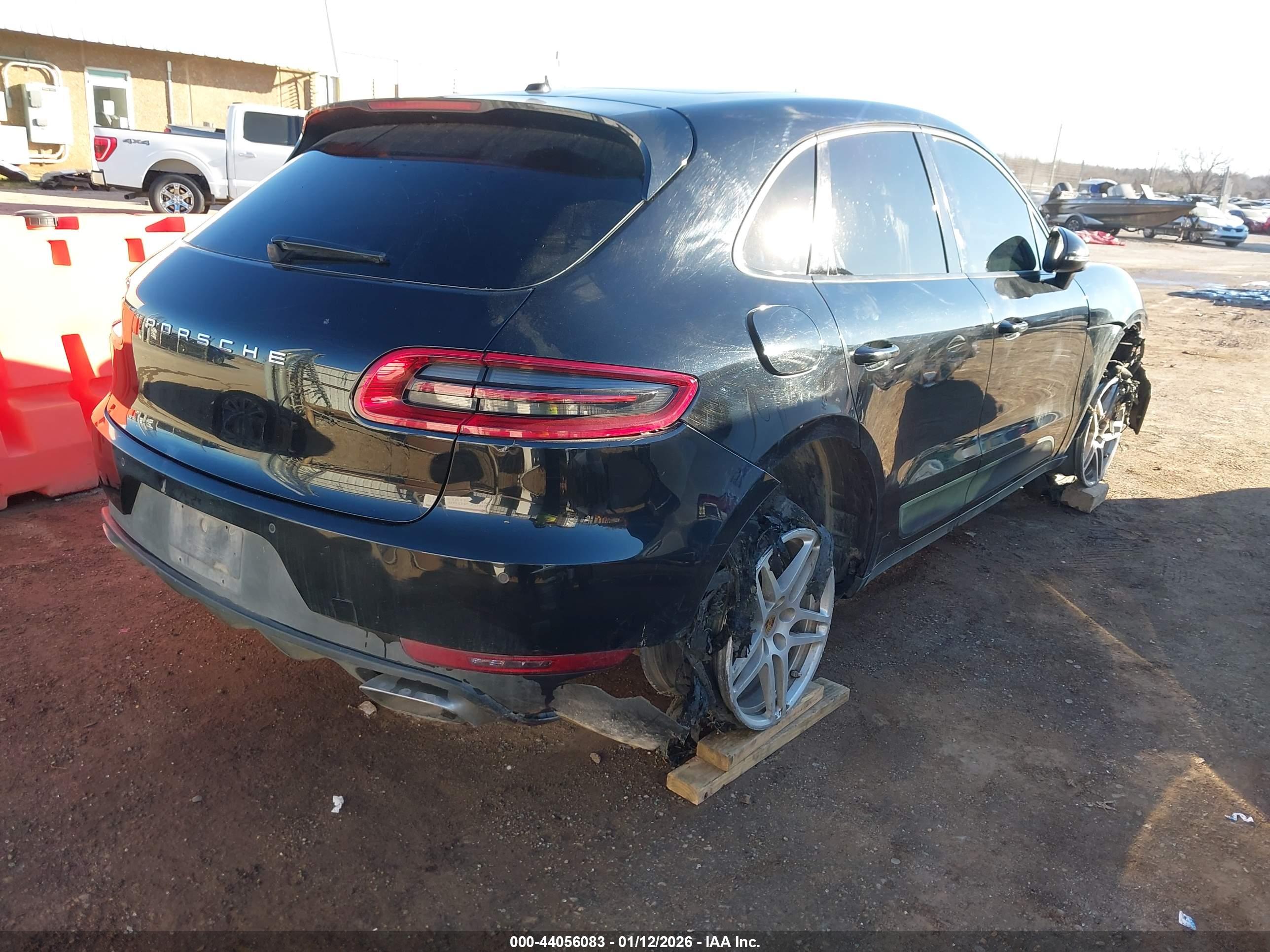 PORSCHE MACAN image 4