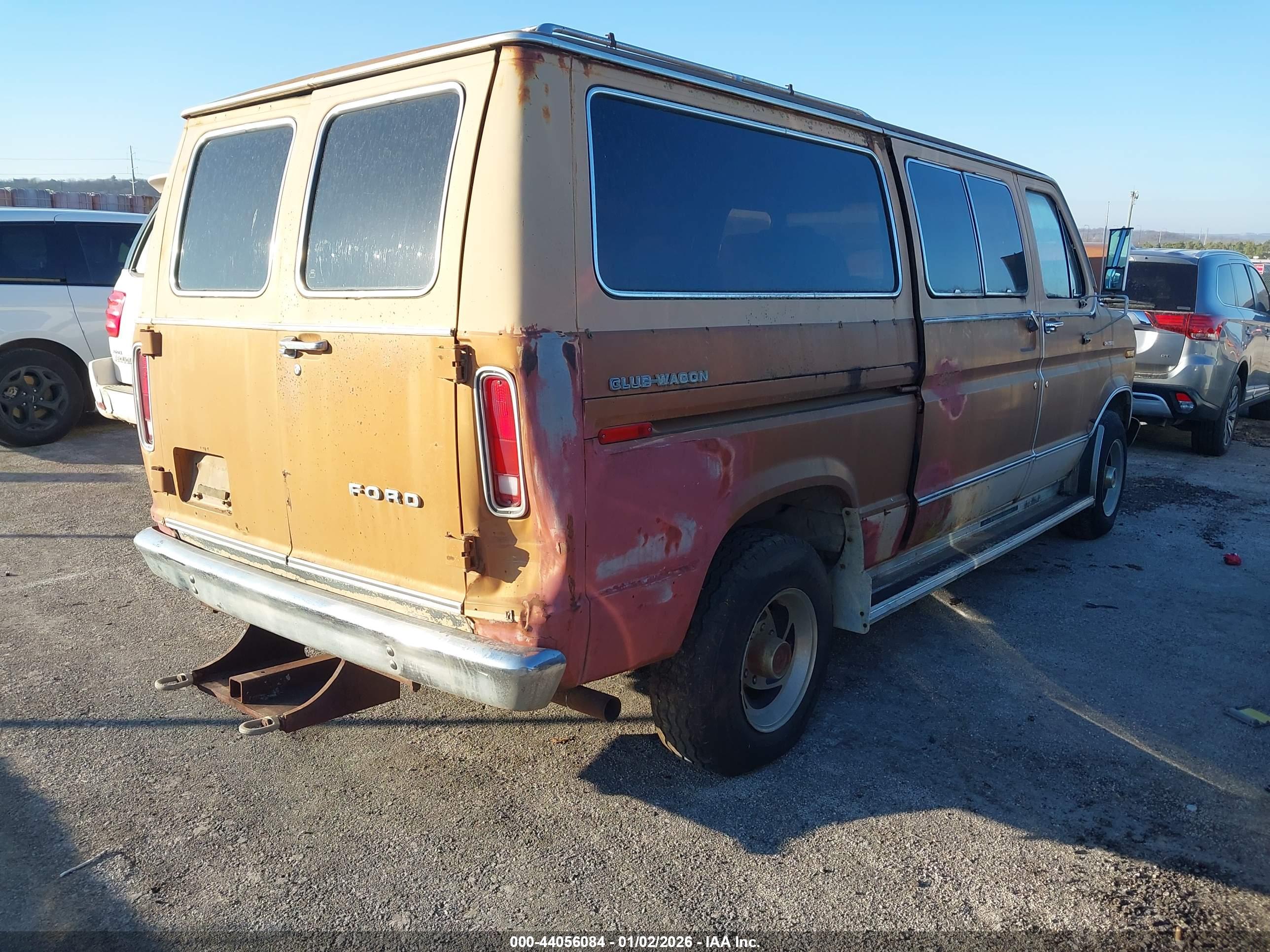 FORD CLUB image 4