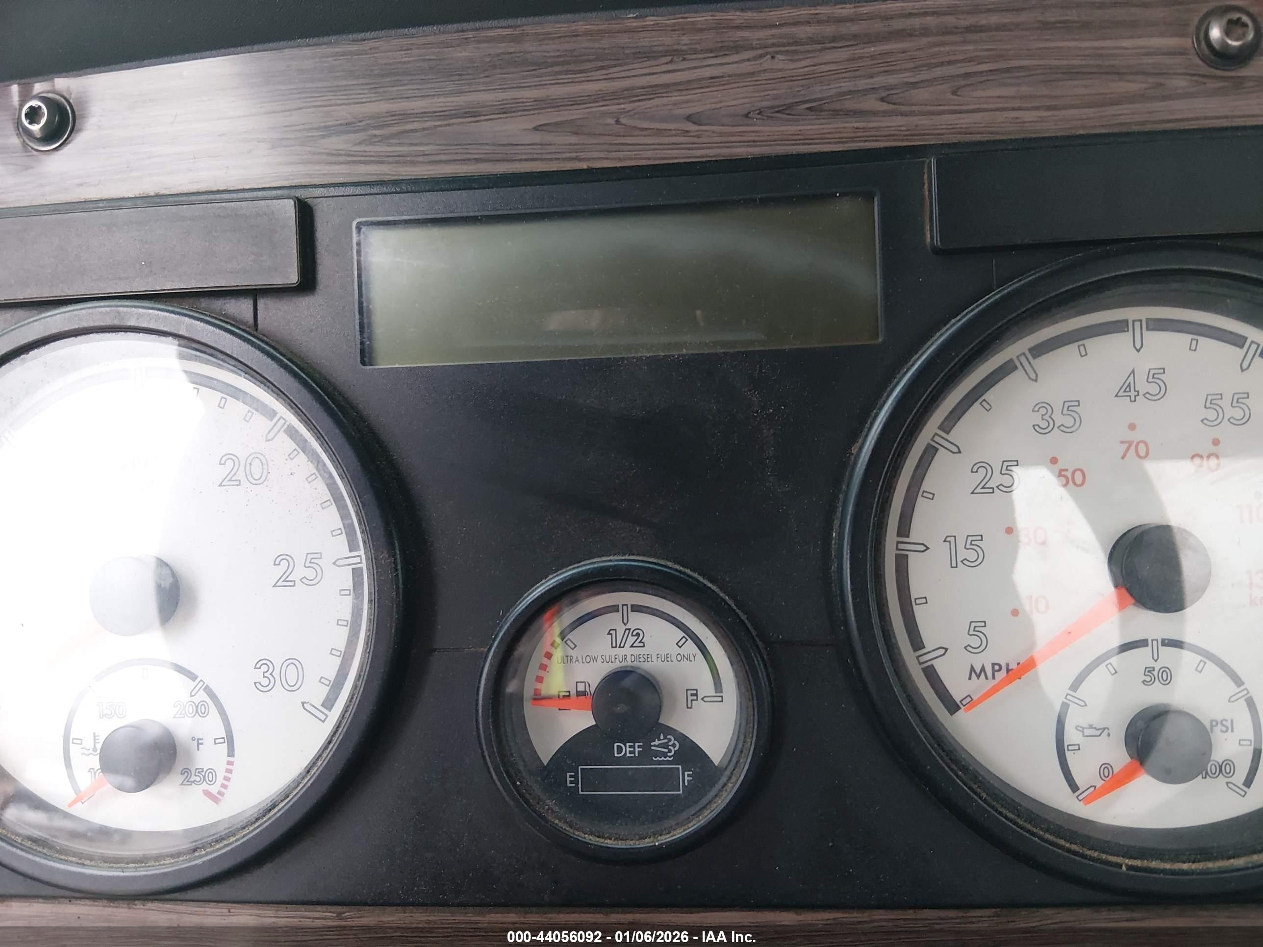 FREIGHTLINER SD122 image 6