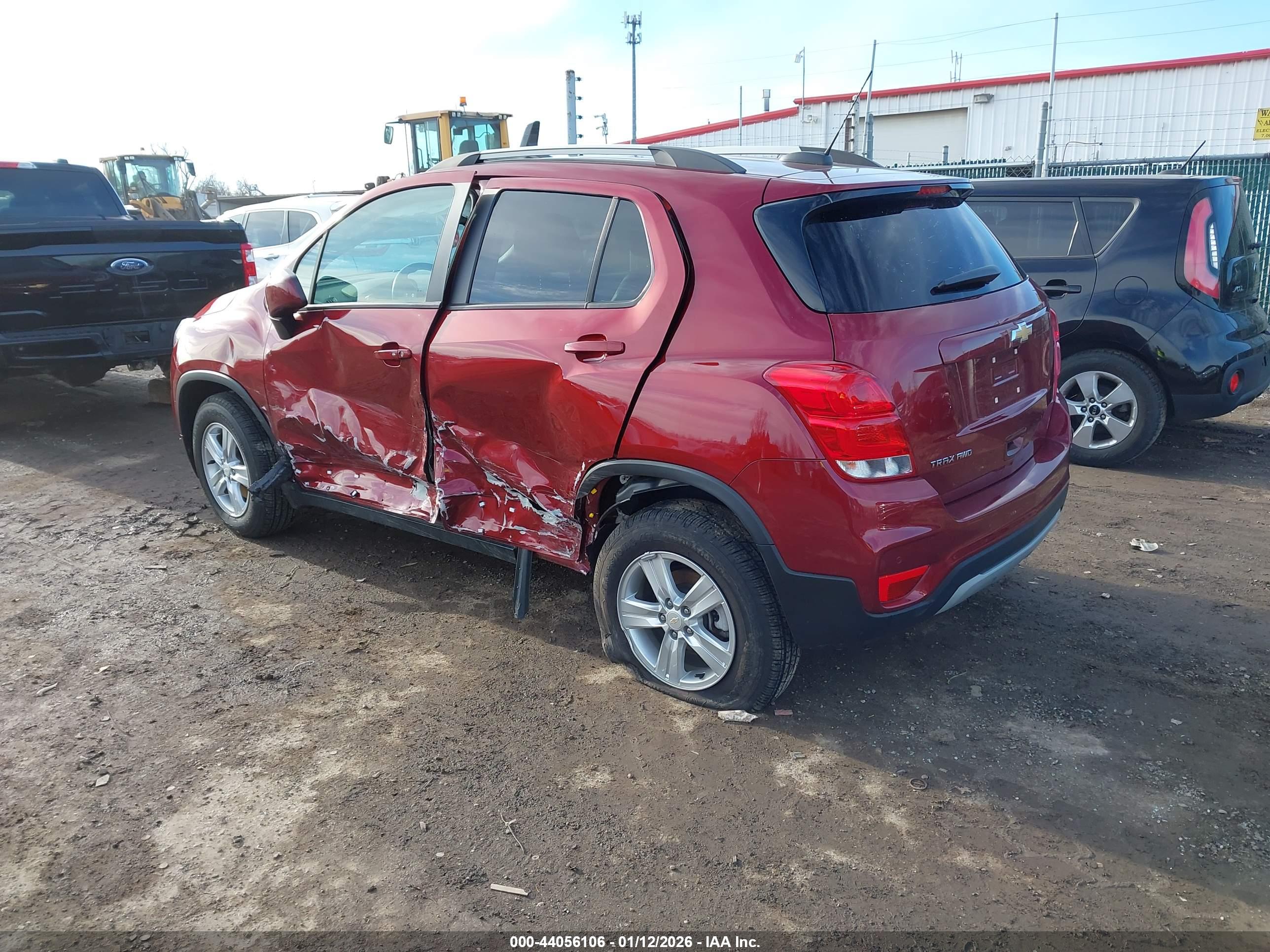 CHEVROLET TRAX image 3
