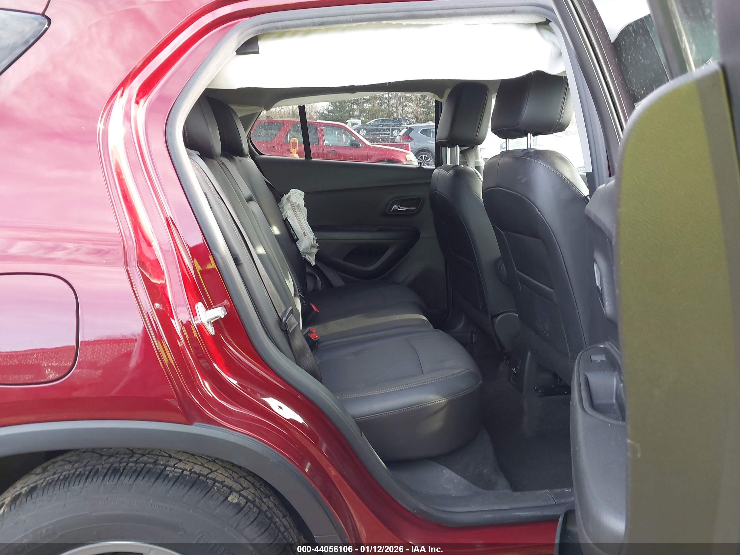 CHEVROLET TRAX image 8