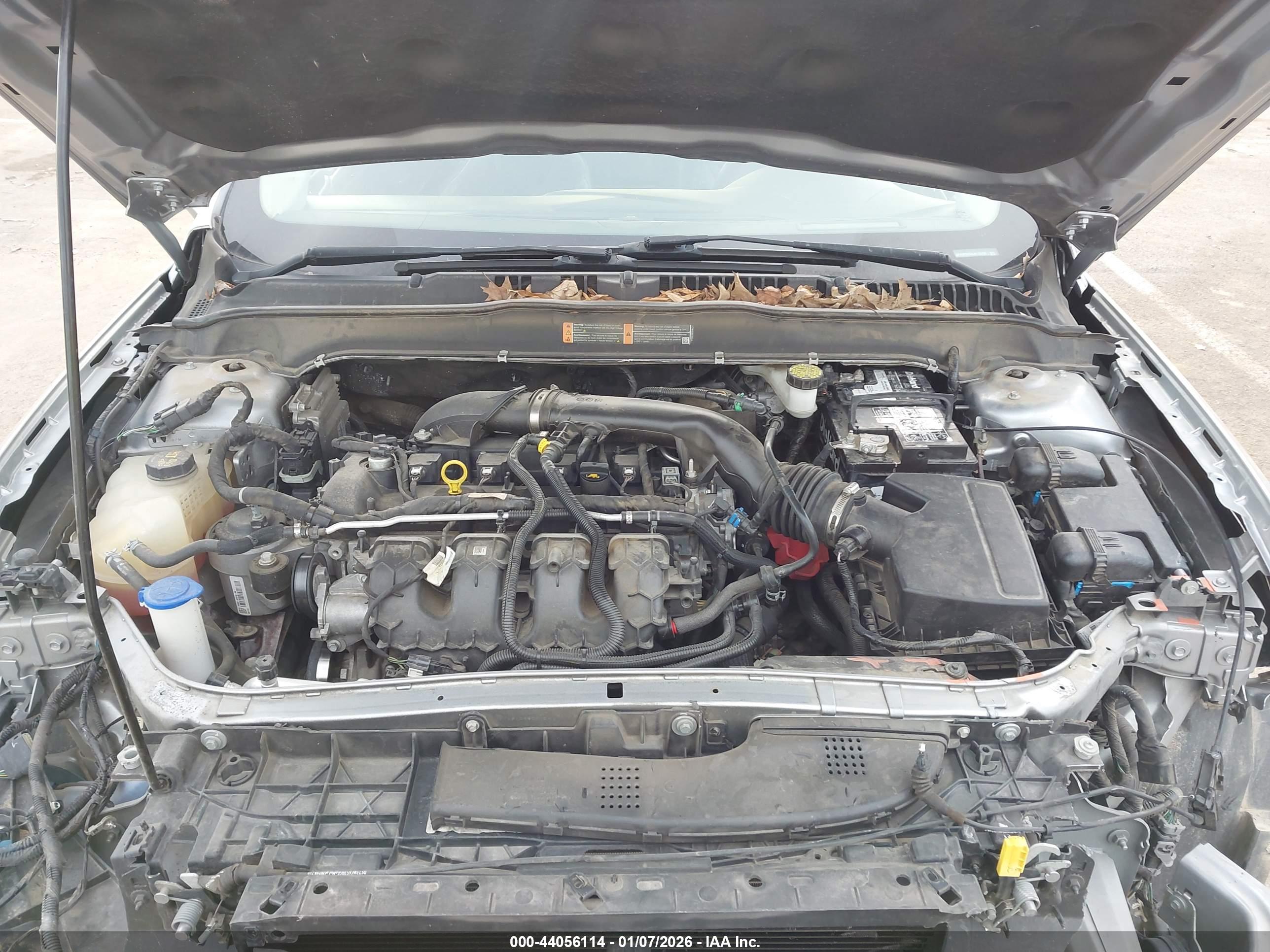 FORD FUSION image 10