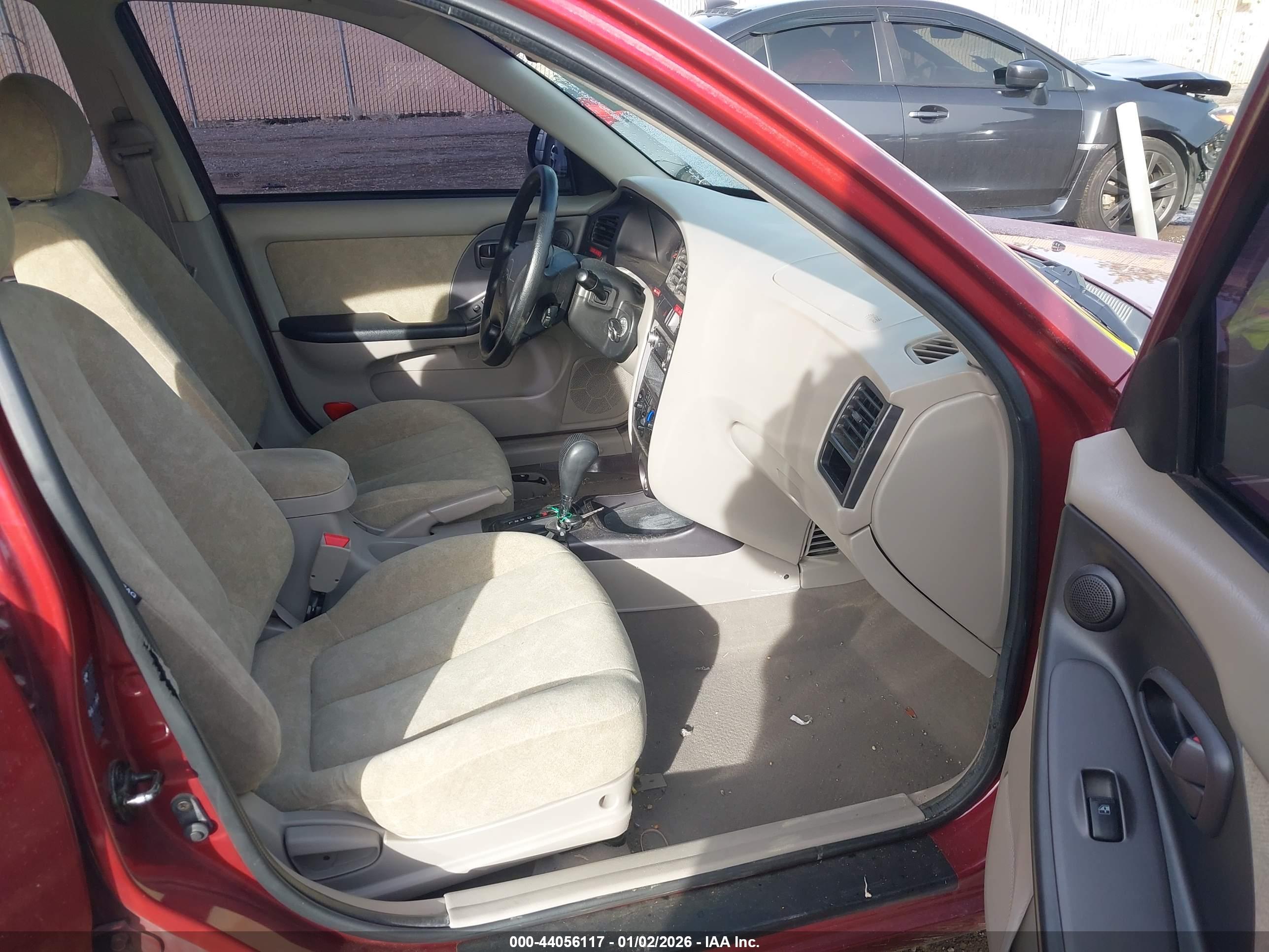 HYUNDAI ELANTRA image 5