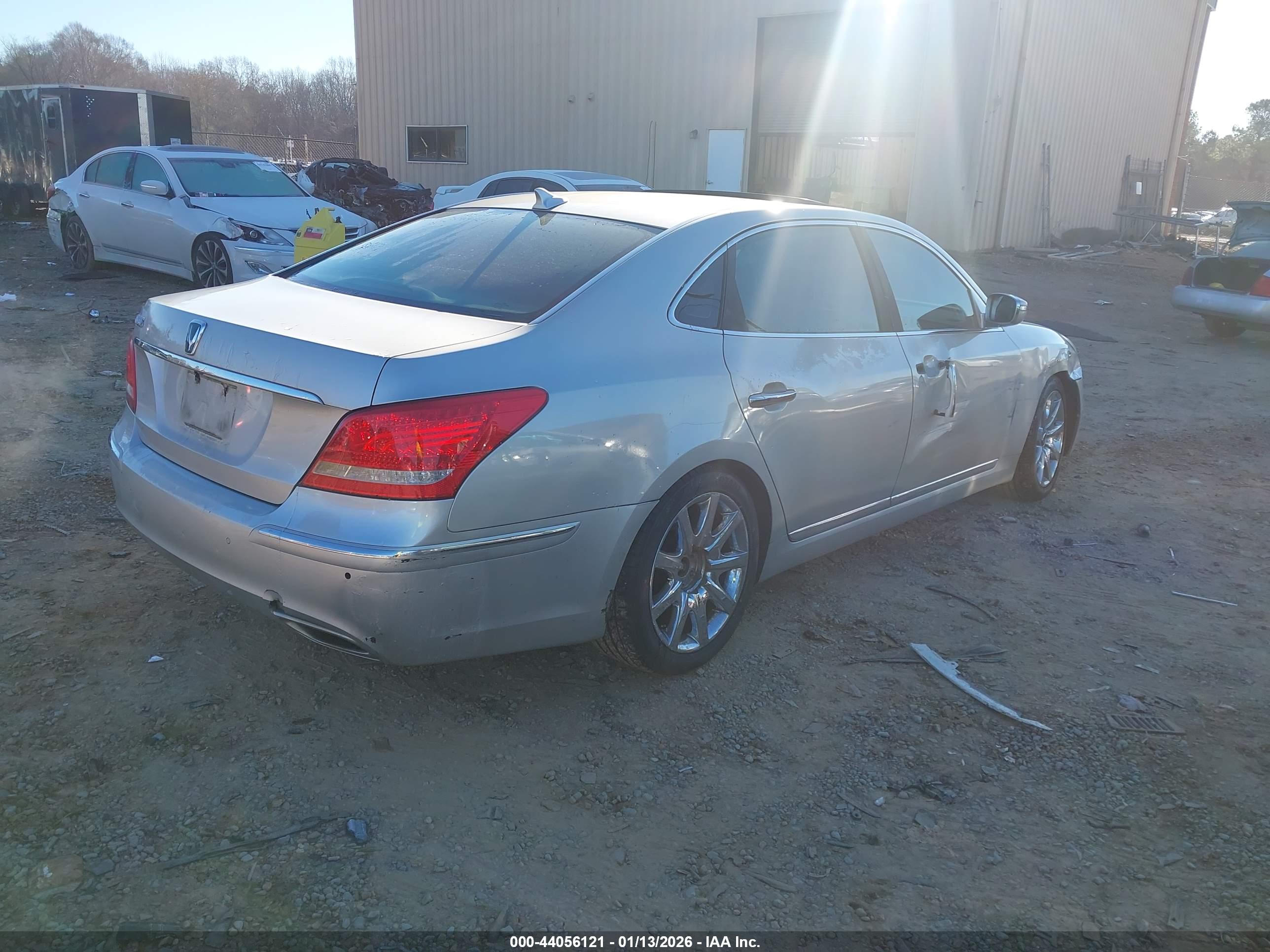 HYUNDAI EQUUS image 4