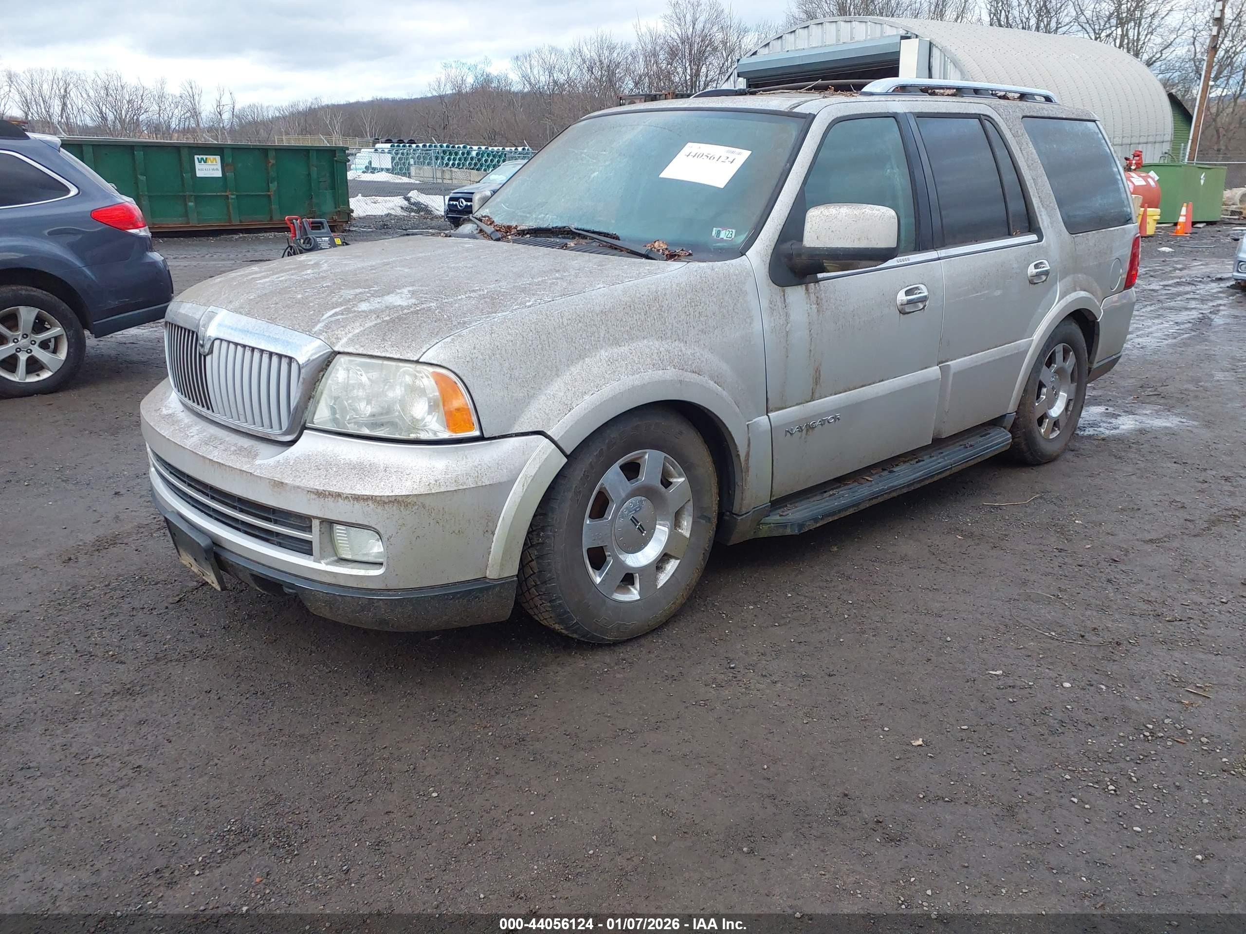 LINCOLN NAVIGATOR image 2