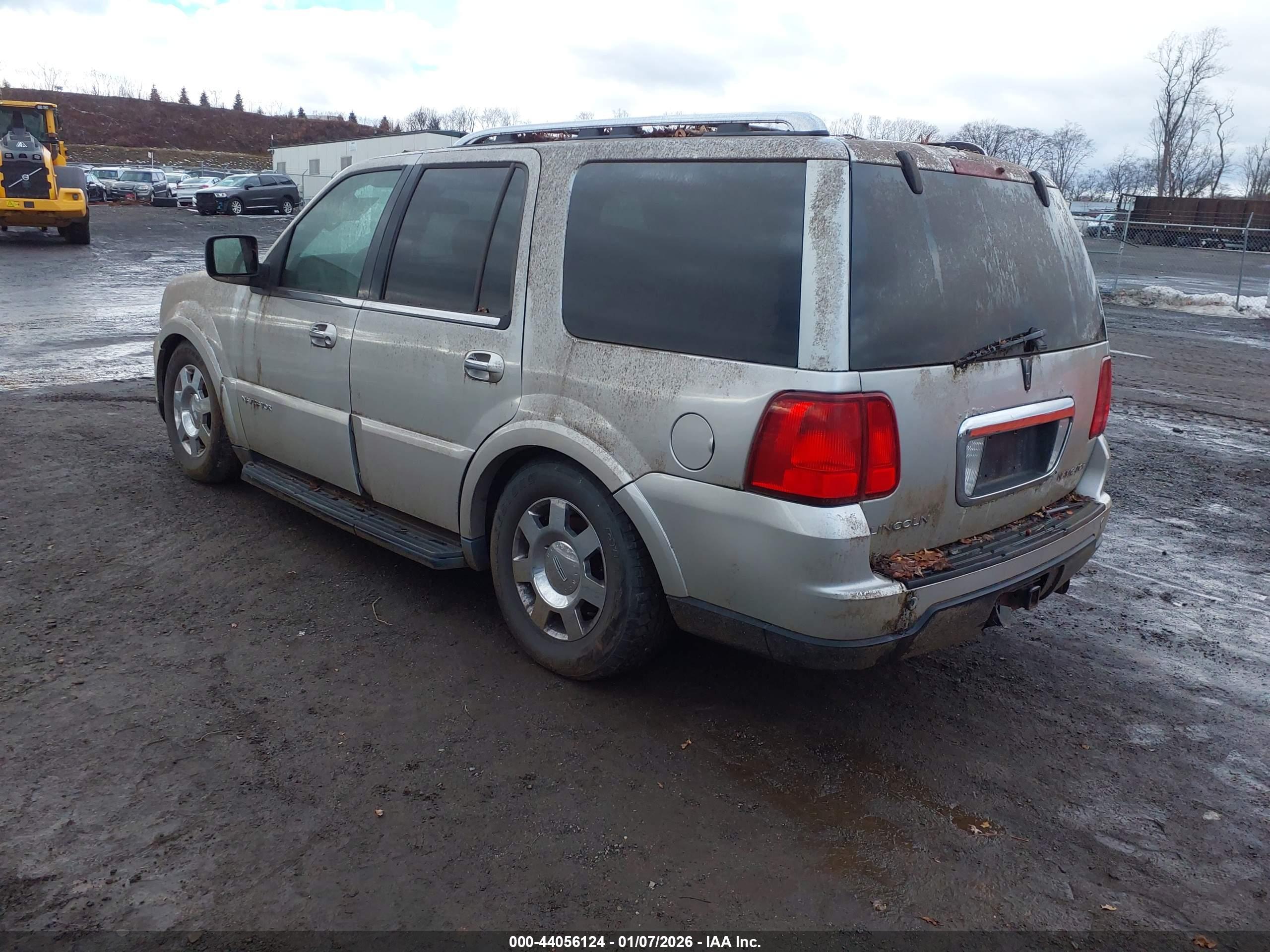 LINCOLN NAVIGATOR image 3