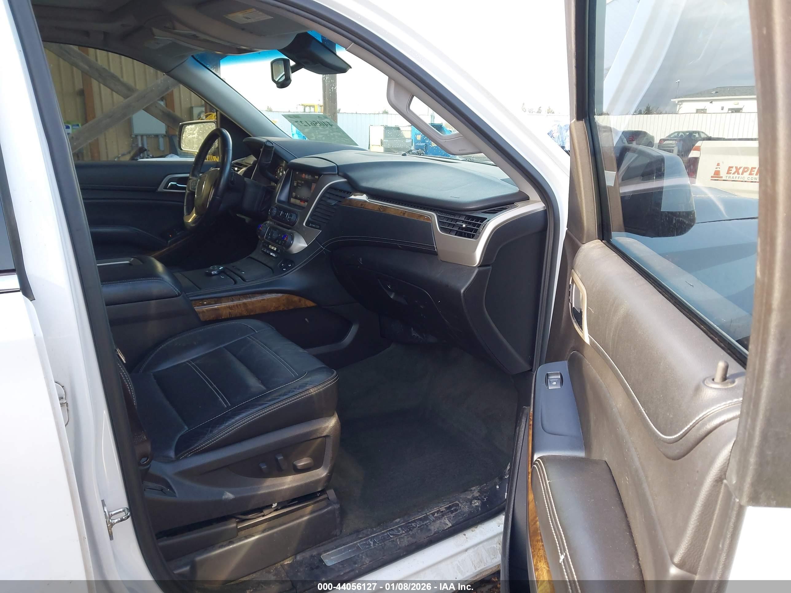 GMC YUKON image 5