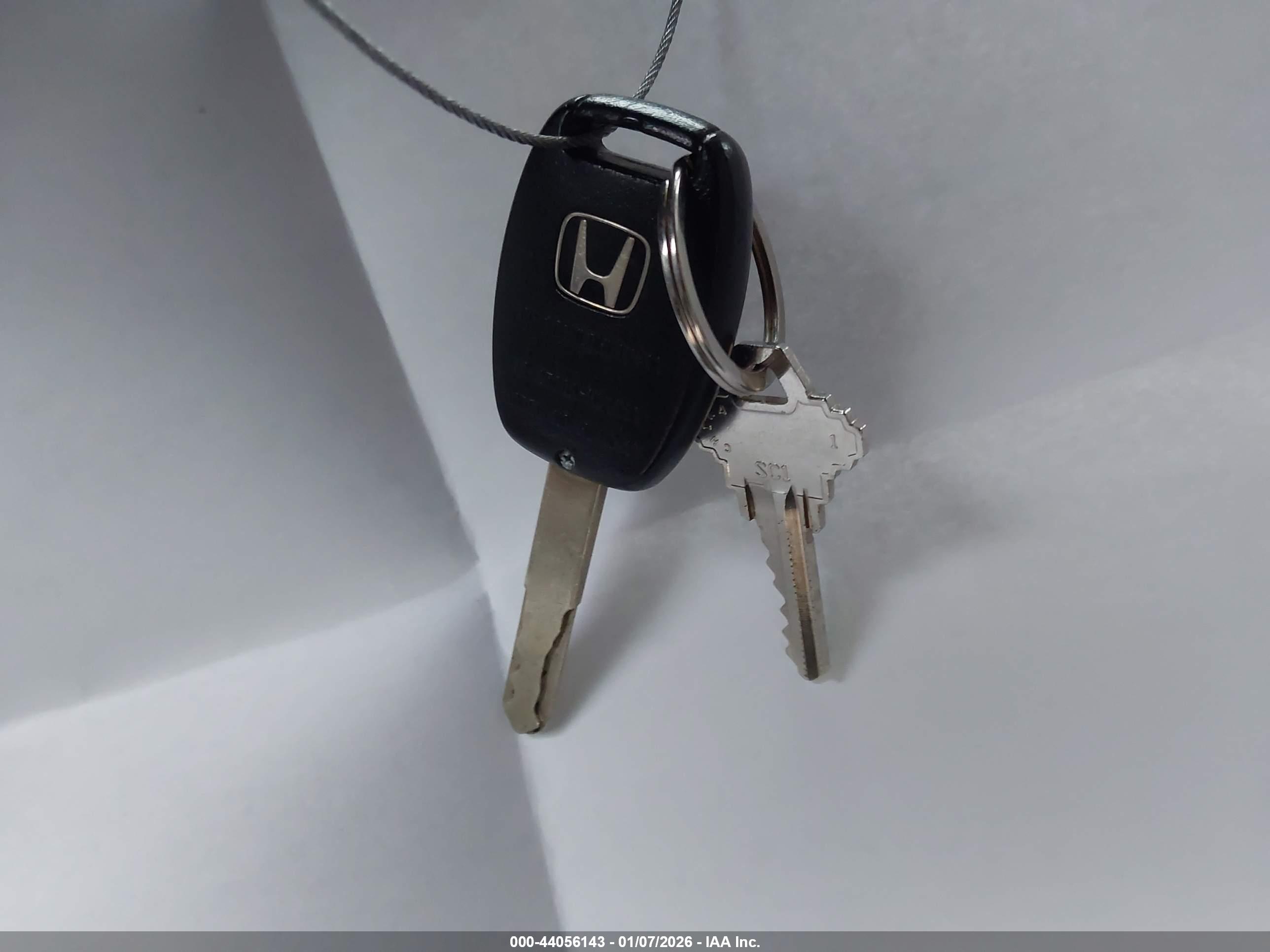 HONDA CR-V image 11
