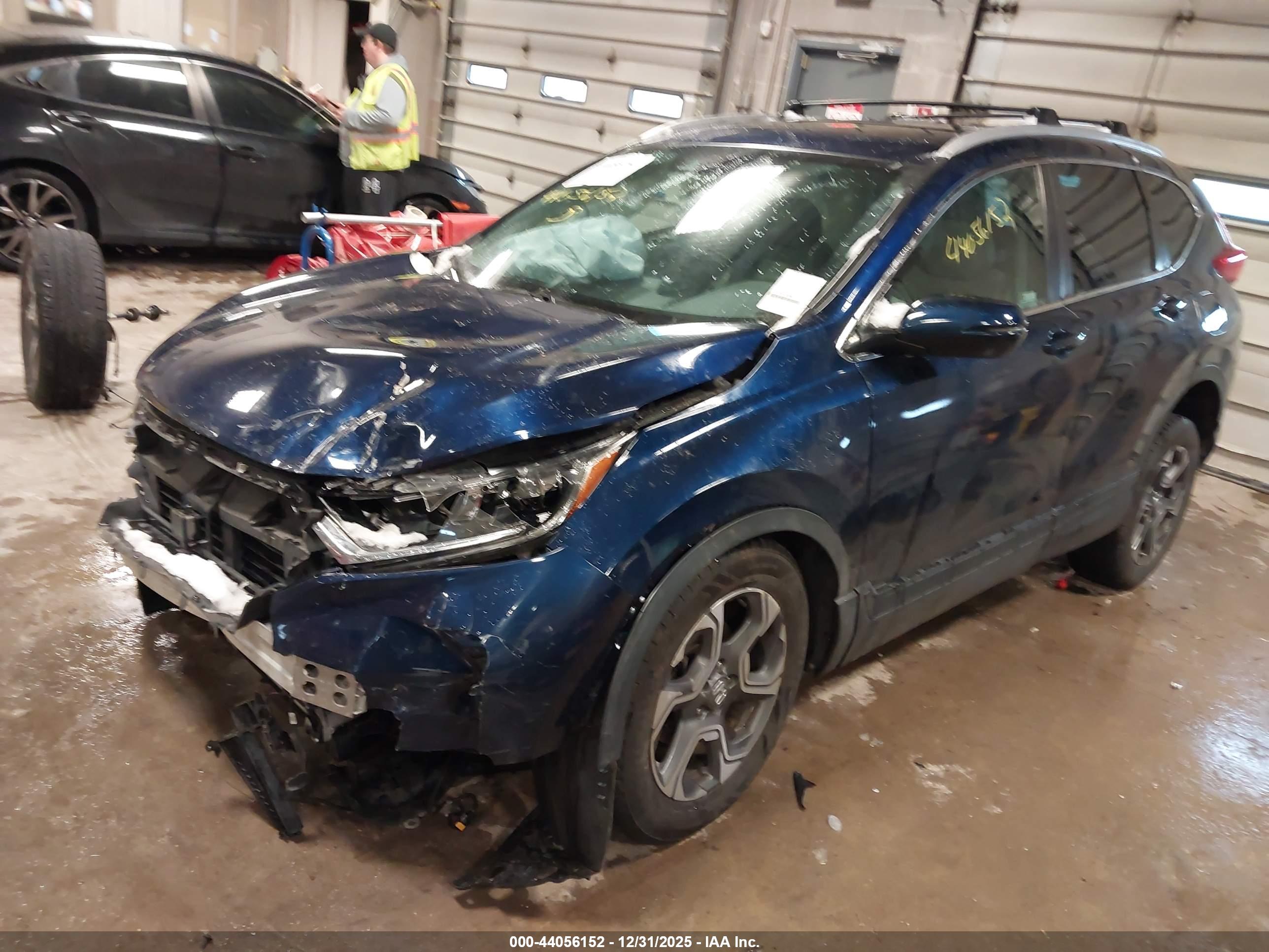 HONDA CR-V image 2