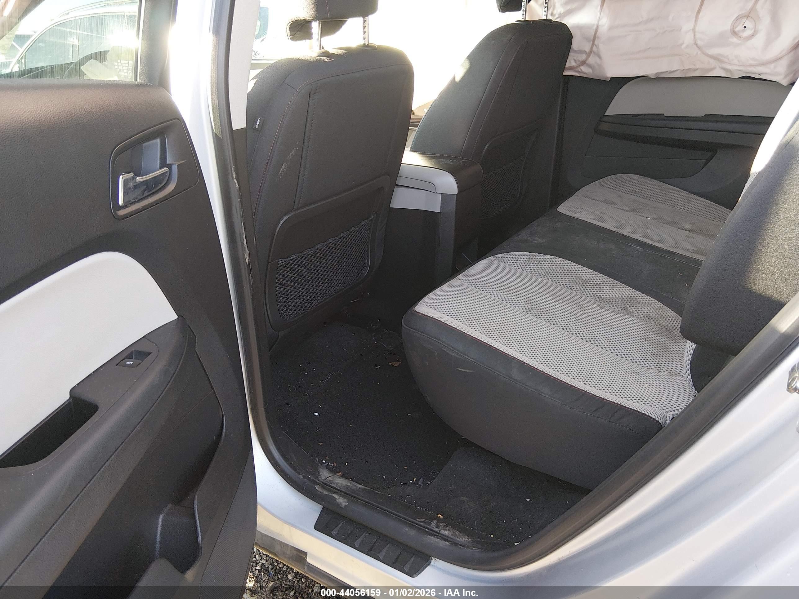CHEVROLET EQUINOX image 8