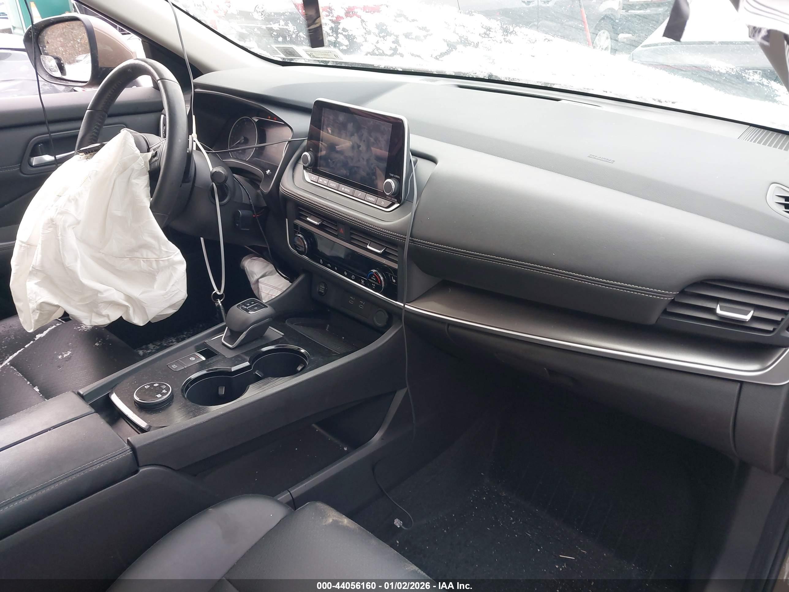 NISSAN ROGUE image 5