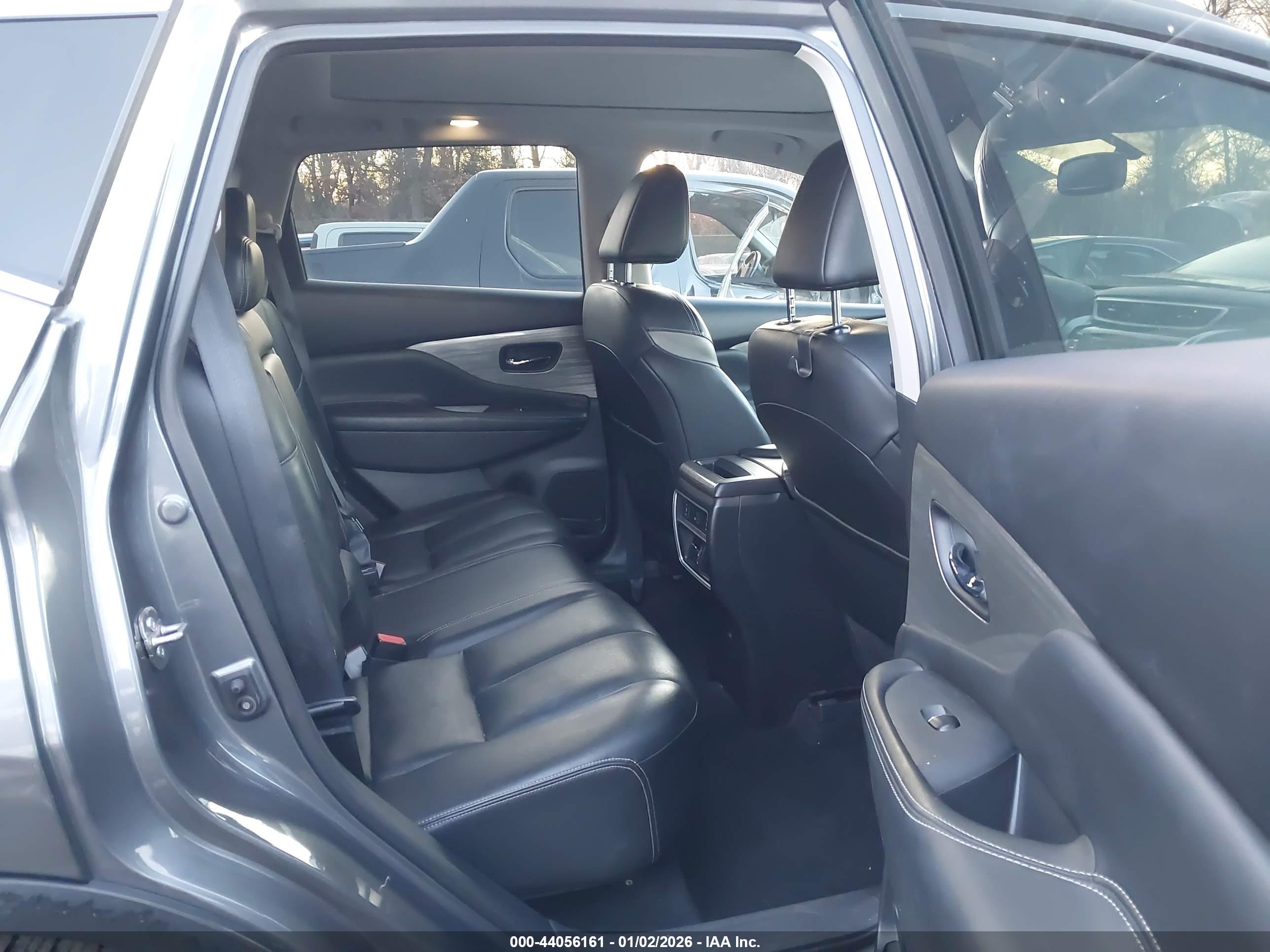NISSAN MURANO image 8
