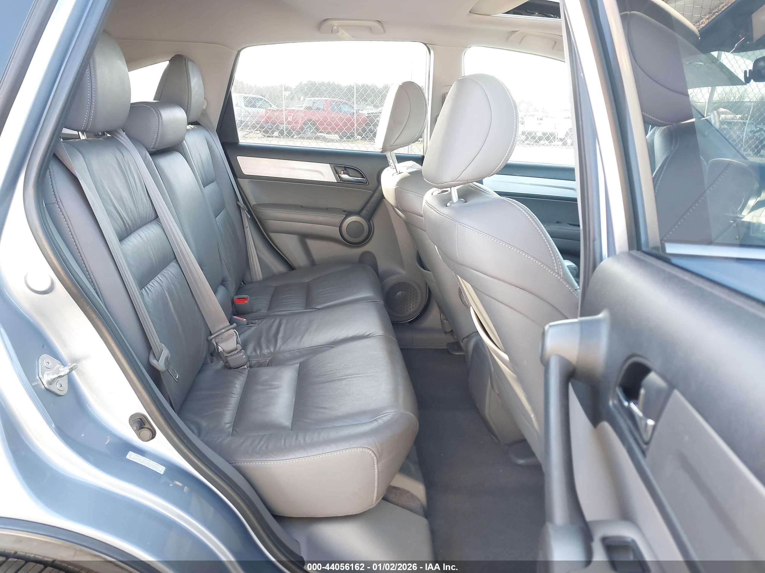 HONDA CR-V image 8
