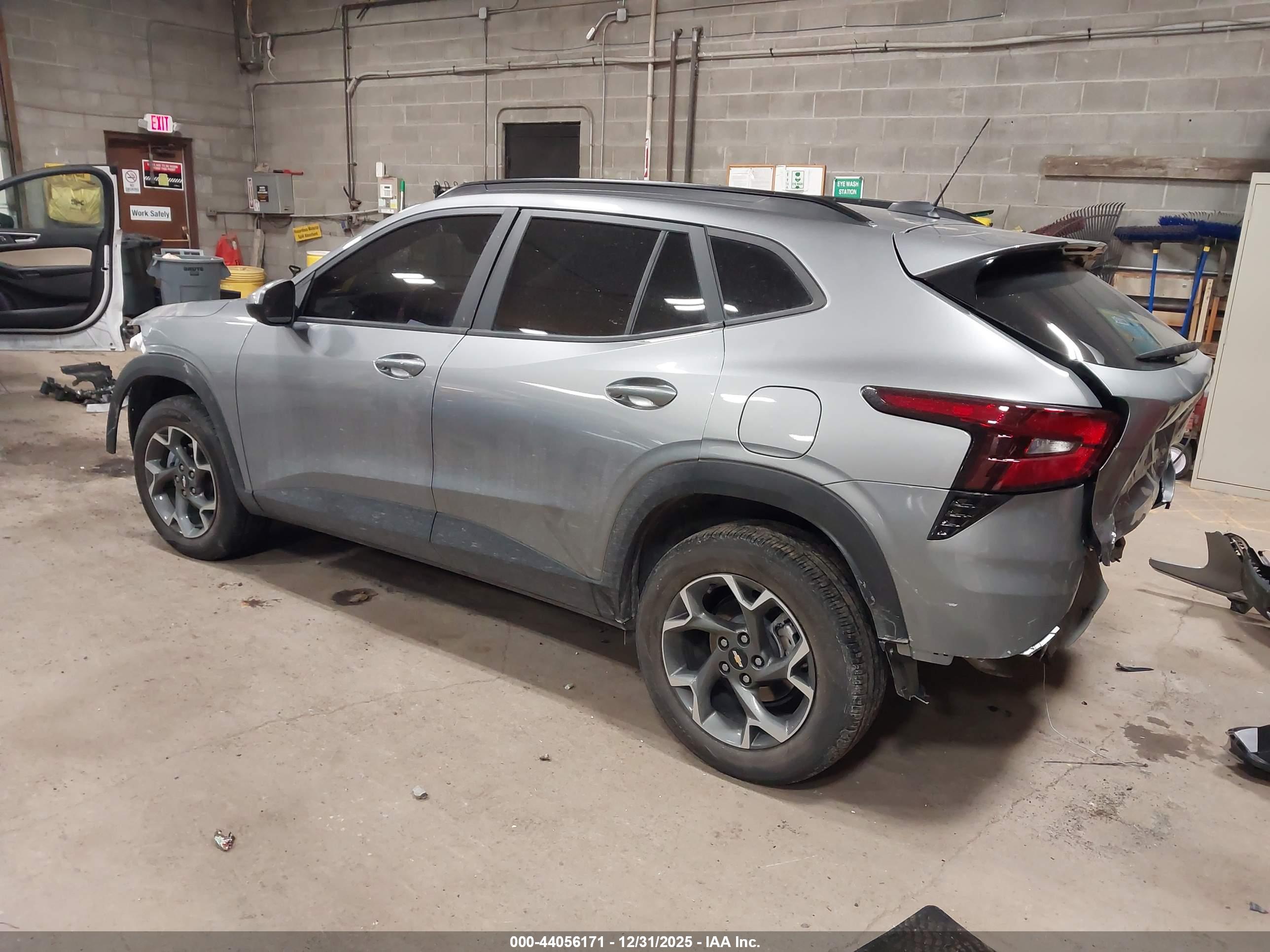 CHEVROLET TRAX image 3