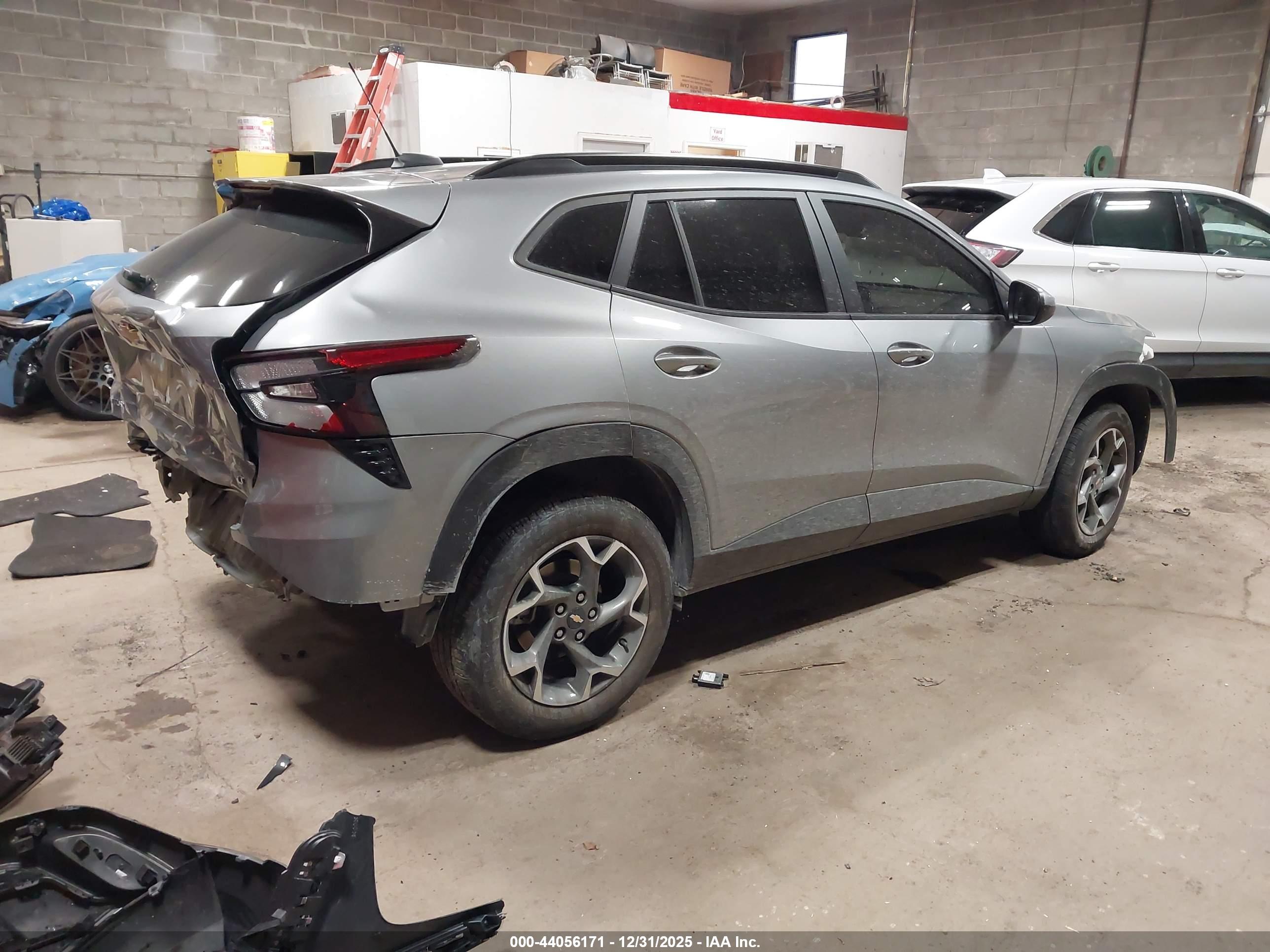 CHEVROLET TRAX image 4