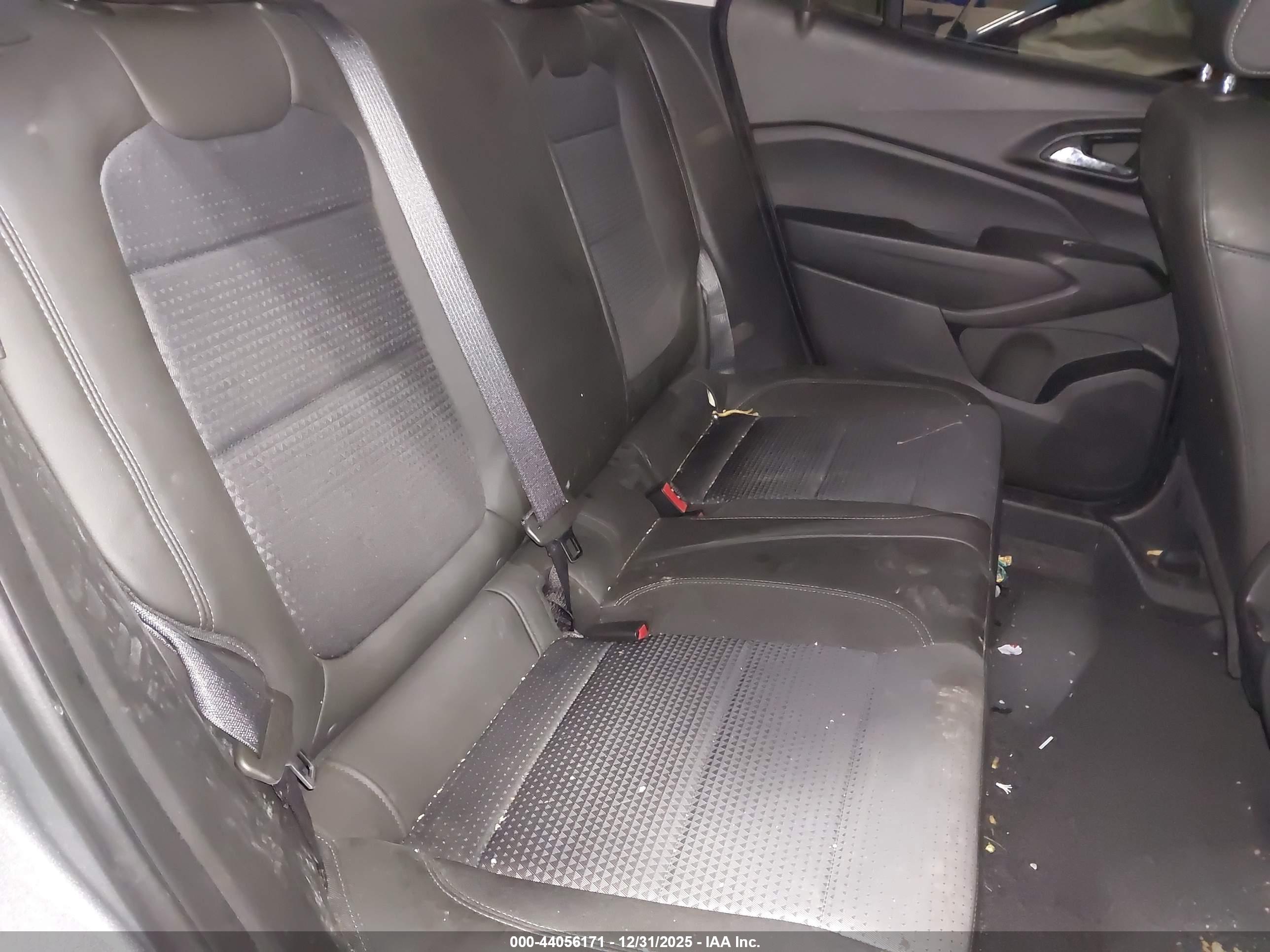 CHEVROLET TRAX image 8