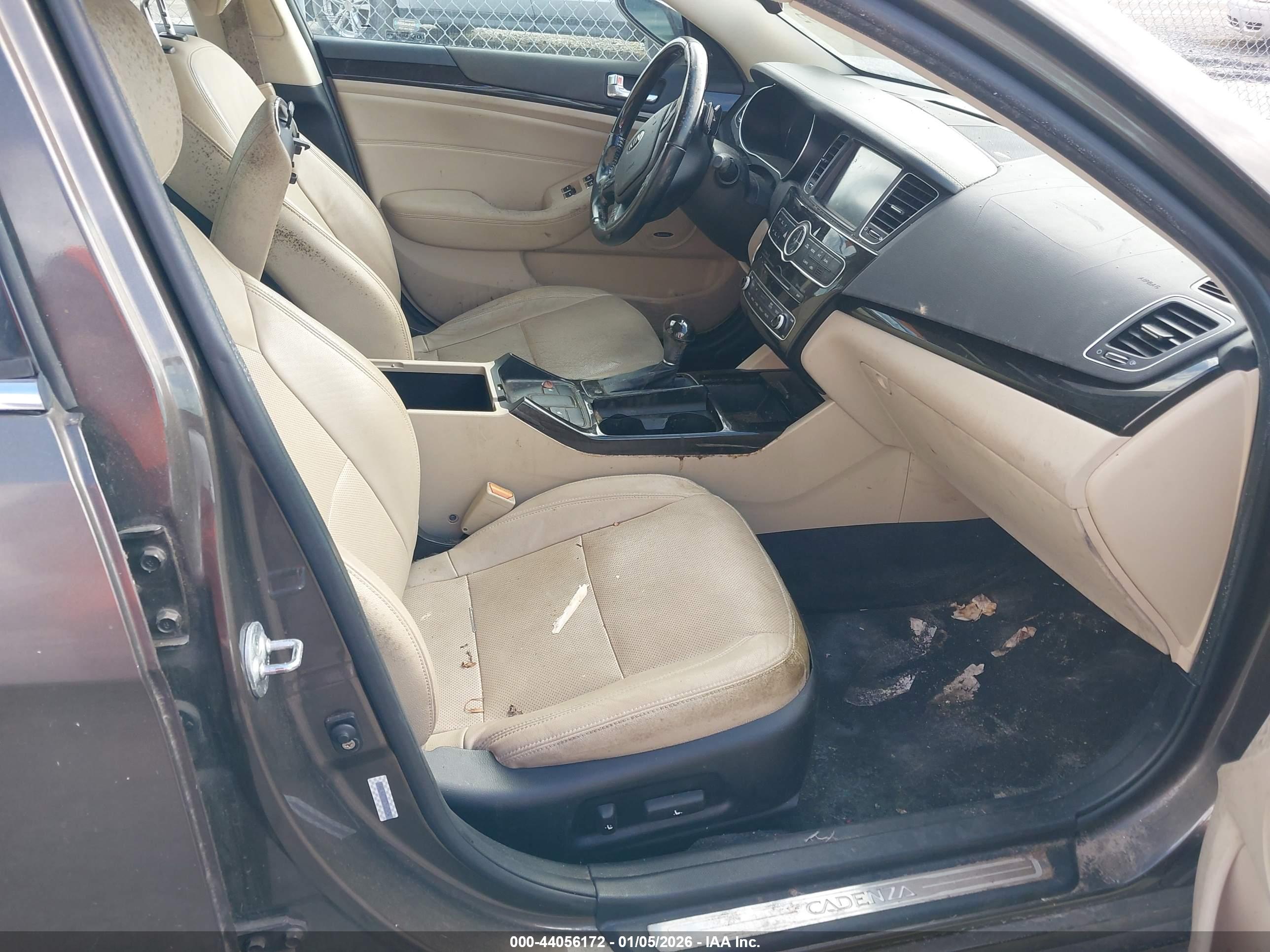 KIA CADENZA image 5